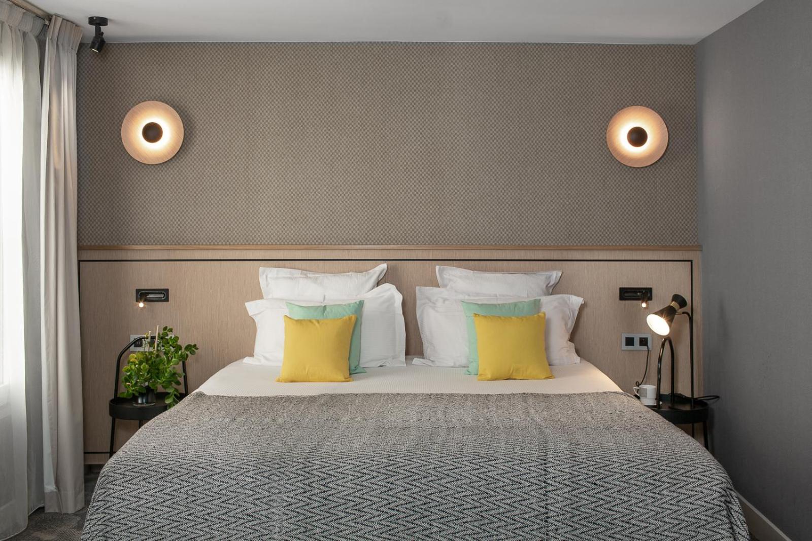 Junior Suite with Spa Bath photo 1