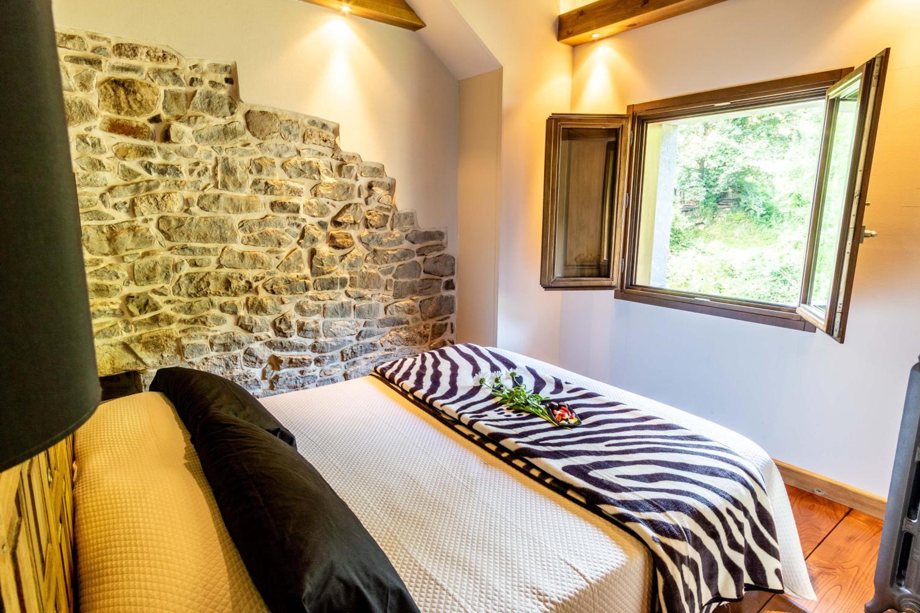 Suite Deluxe con Bañera de Hidromasaje