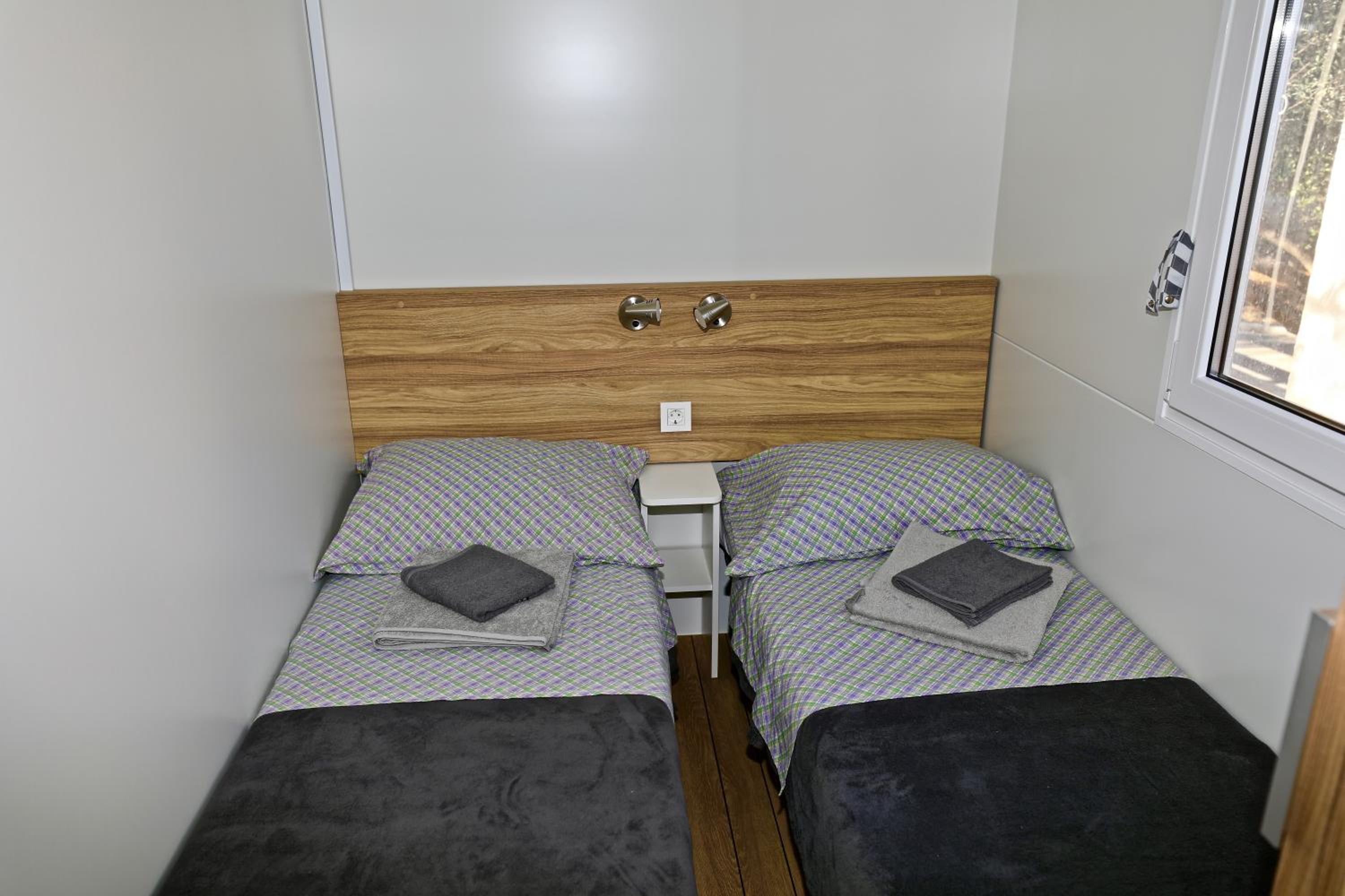 Two-Bedroom House - Photo 41