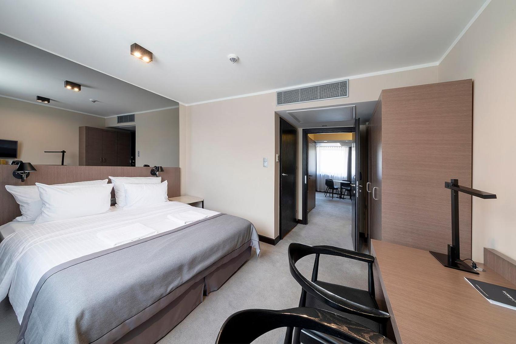 One-Bedroom Apartment (2 Adults) - Photo 5