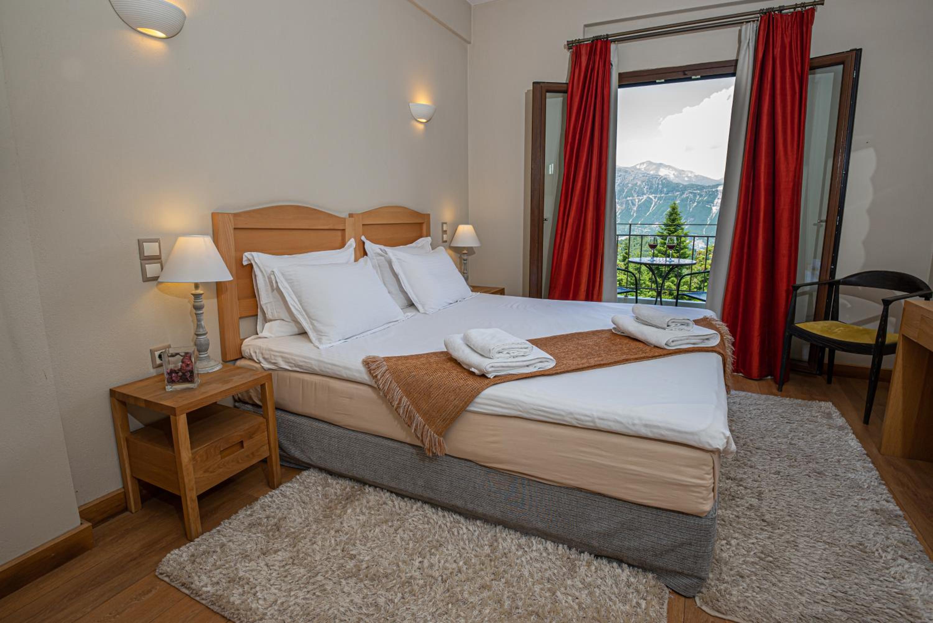 Triple Room with Mountain View