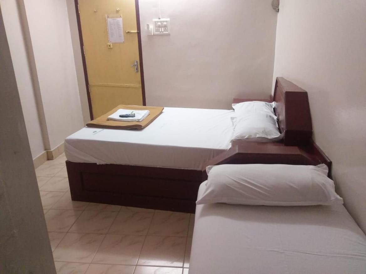 Deluxe Room (2 Adults + 1 Child) photo 1