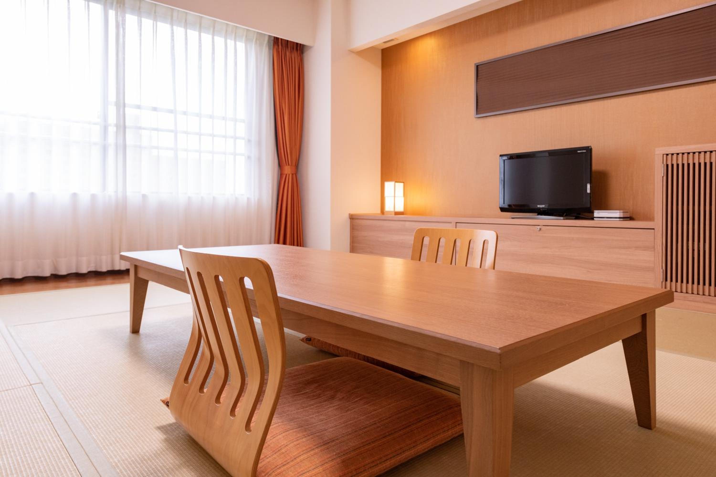 Modern Japanese-style Room Ski Slope View - Photo 15