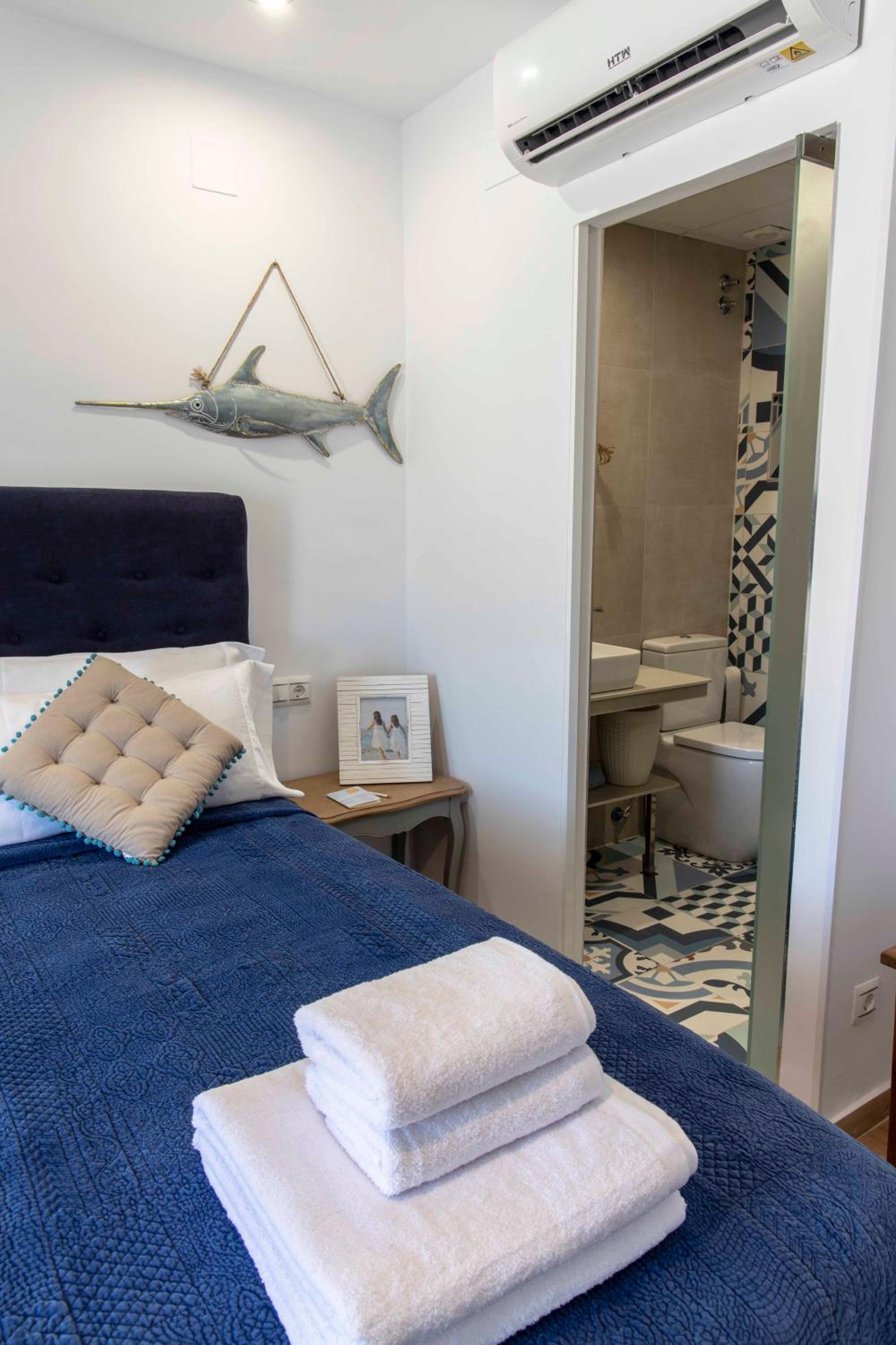 Deluxe Double Room with Balcony and Sea View photo 3