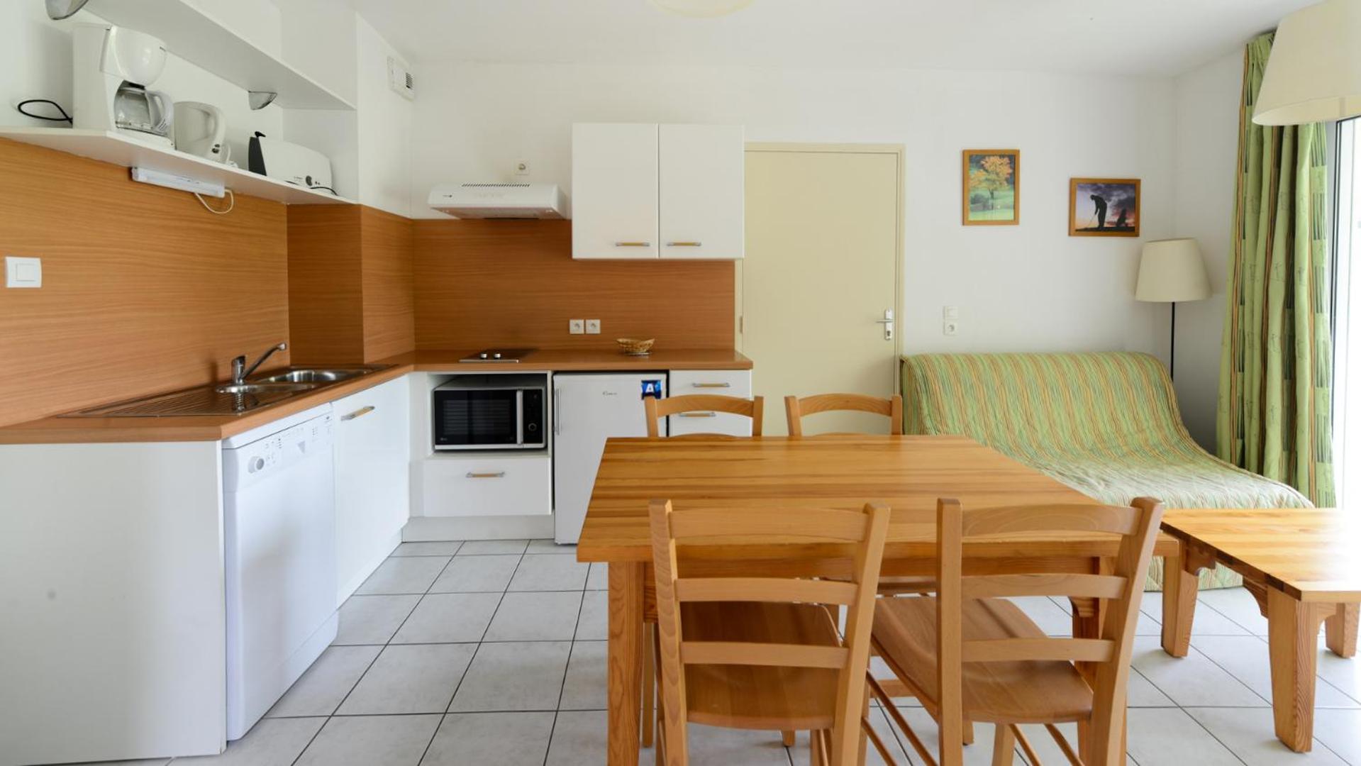 One-Bedroom Apartment (4 Adults) - Photo 14
