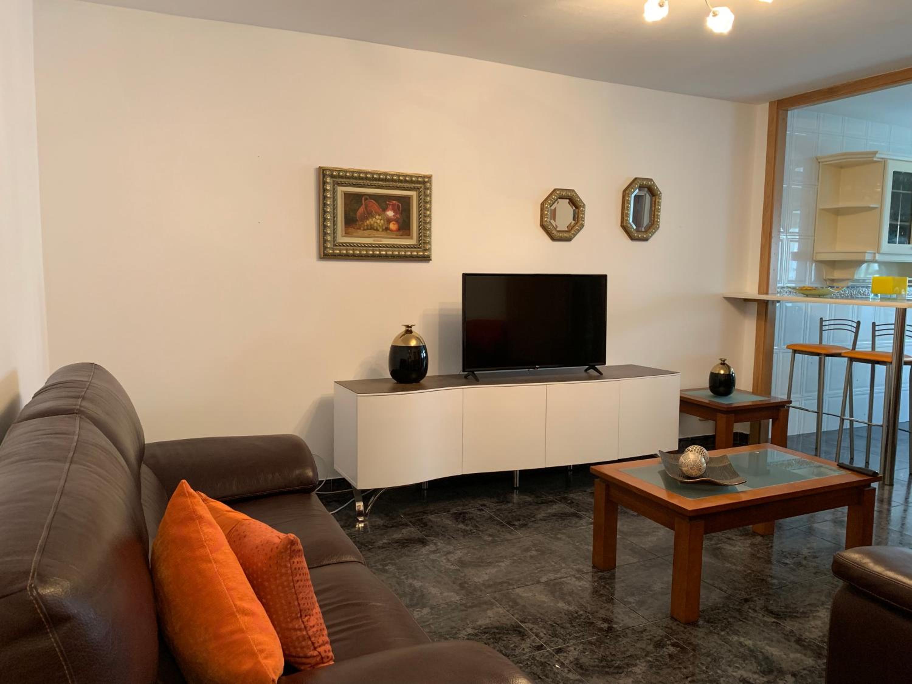 Three-Bedroom House - Photo 4