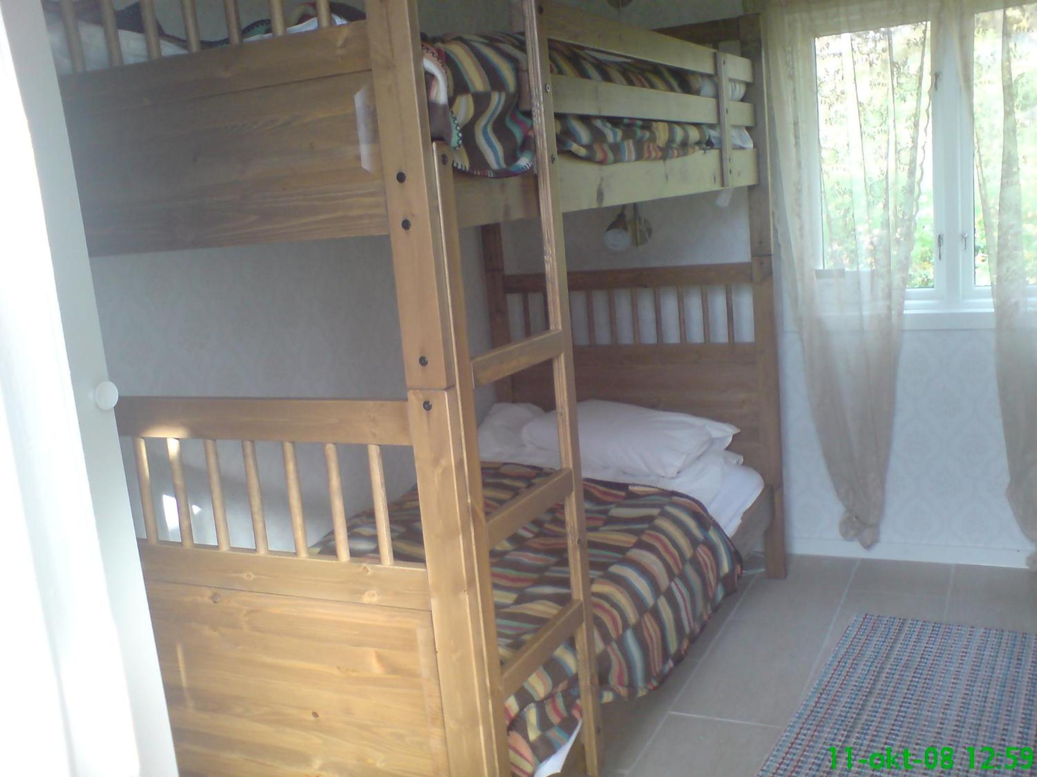Triple Room with Shared Bathroom photo 1