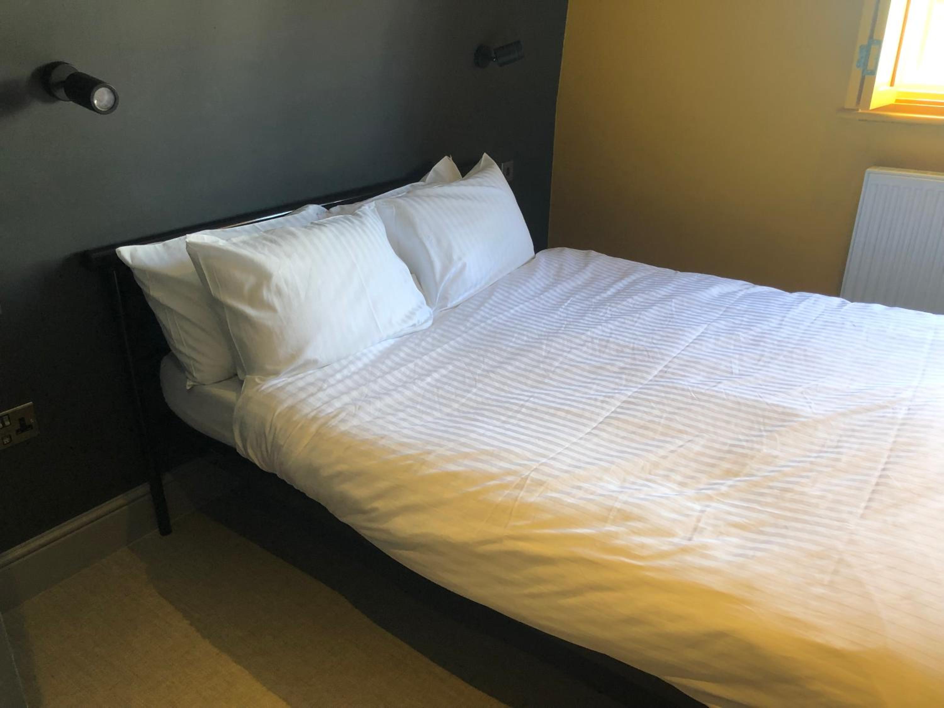 Double Room with Private Bathroom photo 1
