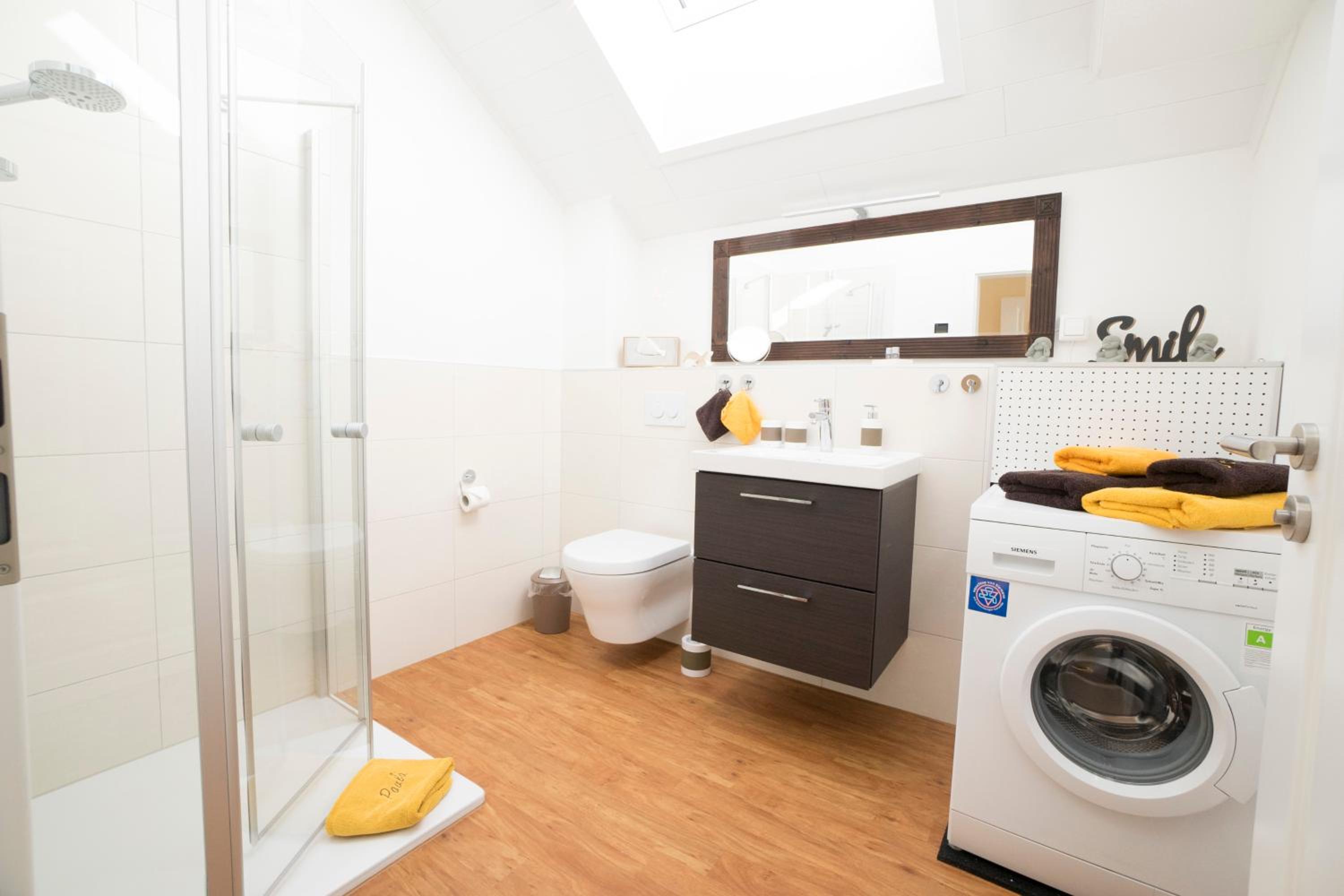 Studio Apartment - Photo 8