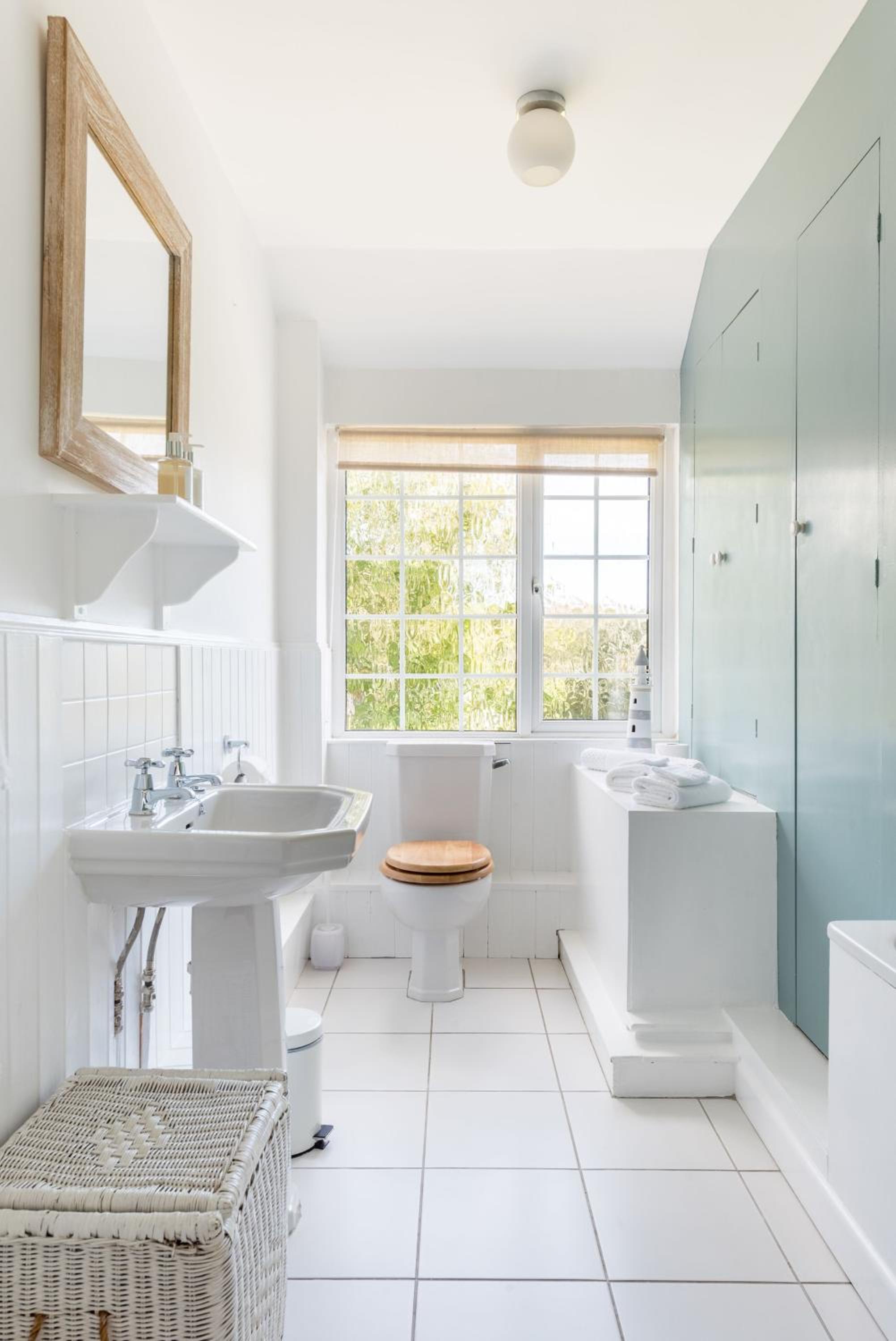 Four-Bedroom Vacation Home - Photo 5
