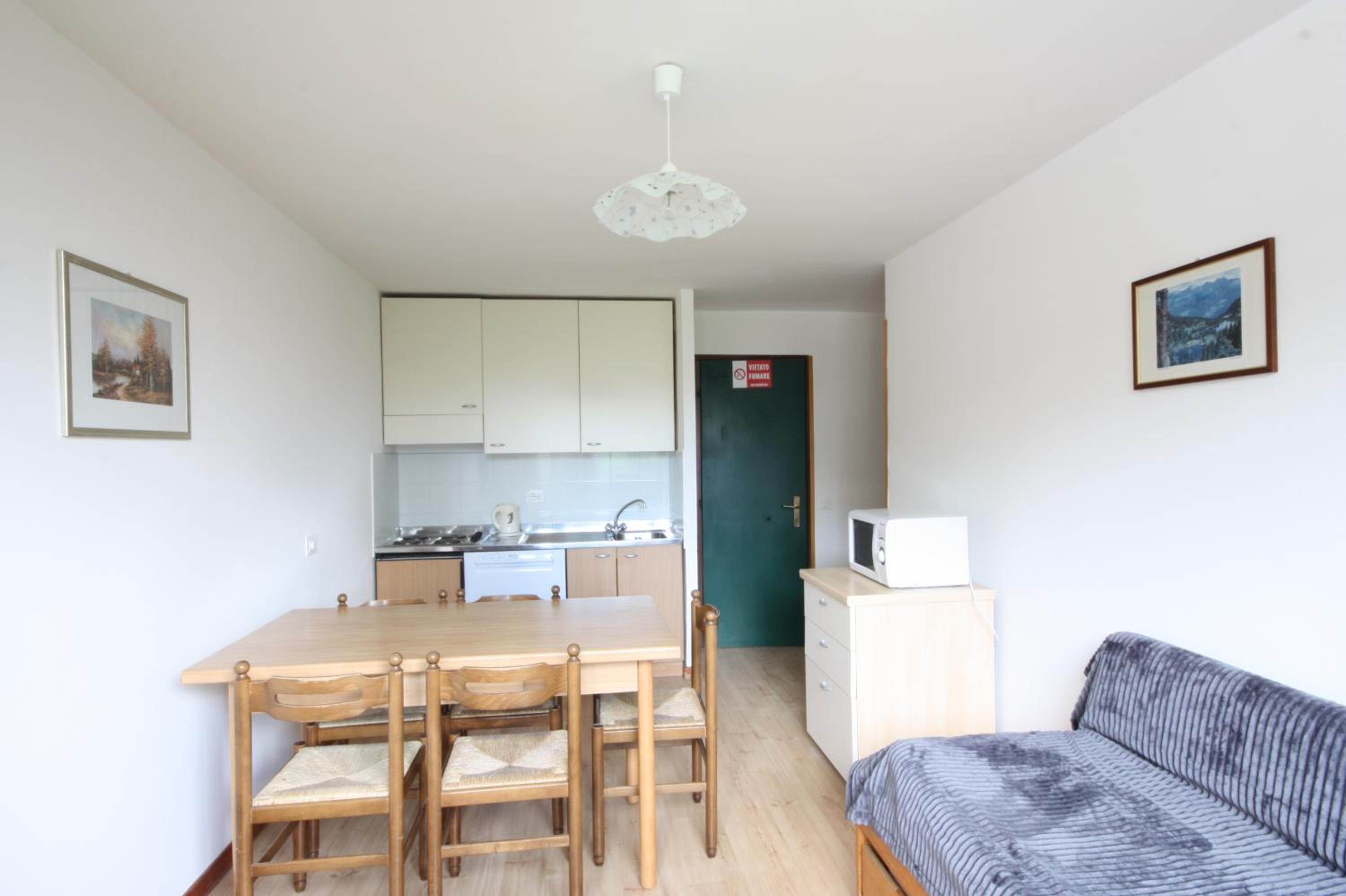 Two-Bedroom Apartment (4 Adults + 2 Children) photo 3