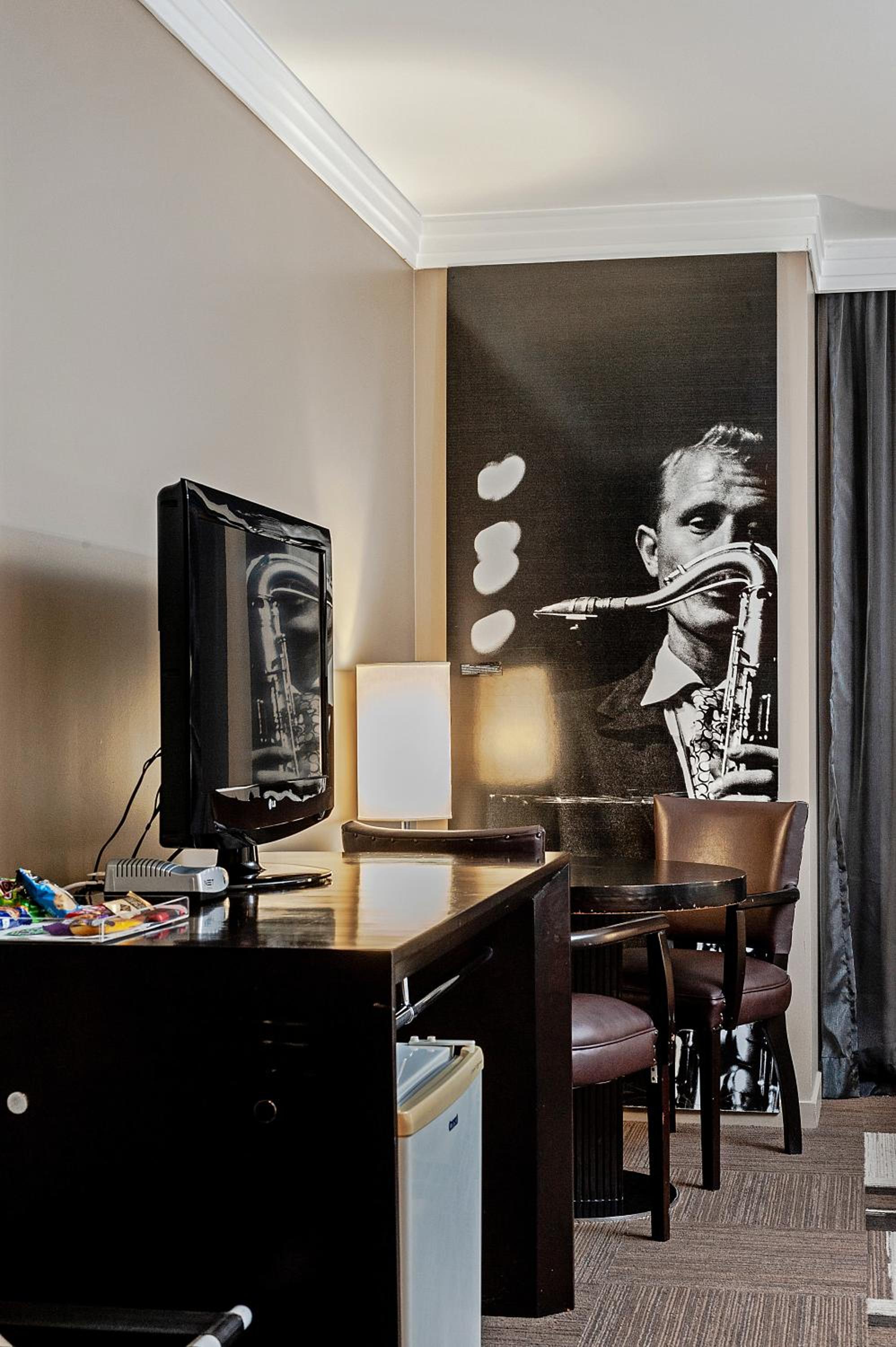 Luxury Twin Room - Photo 9