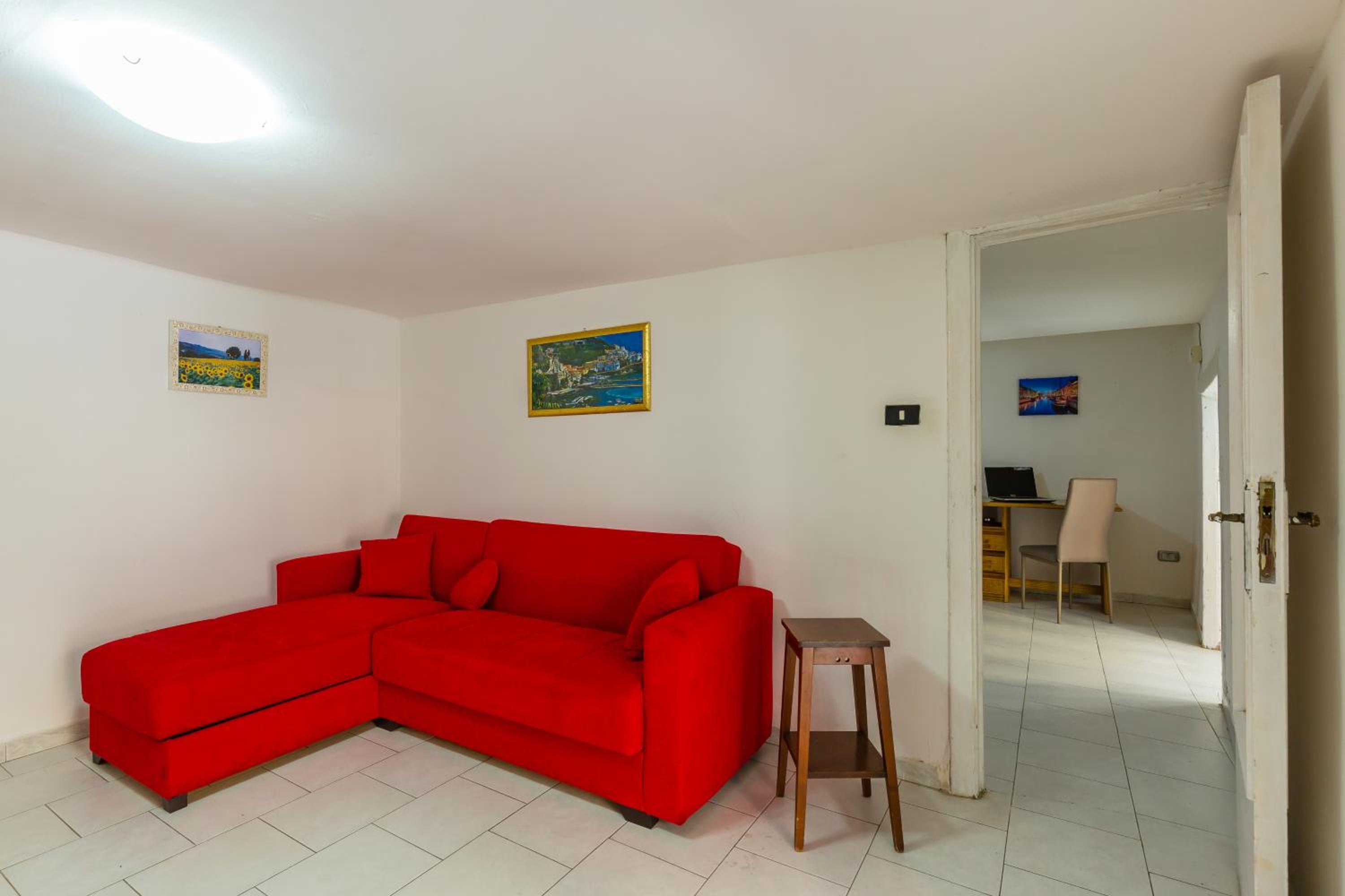 One-Bedroom Apartment