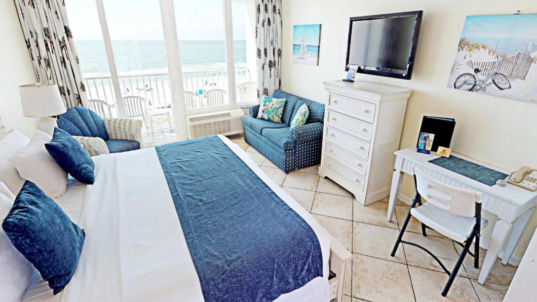 Standard King Ocean View - 517 - Photo 1