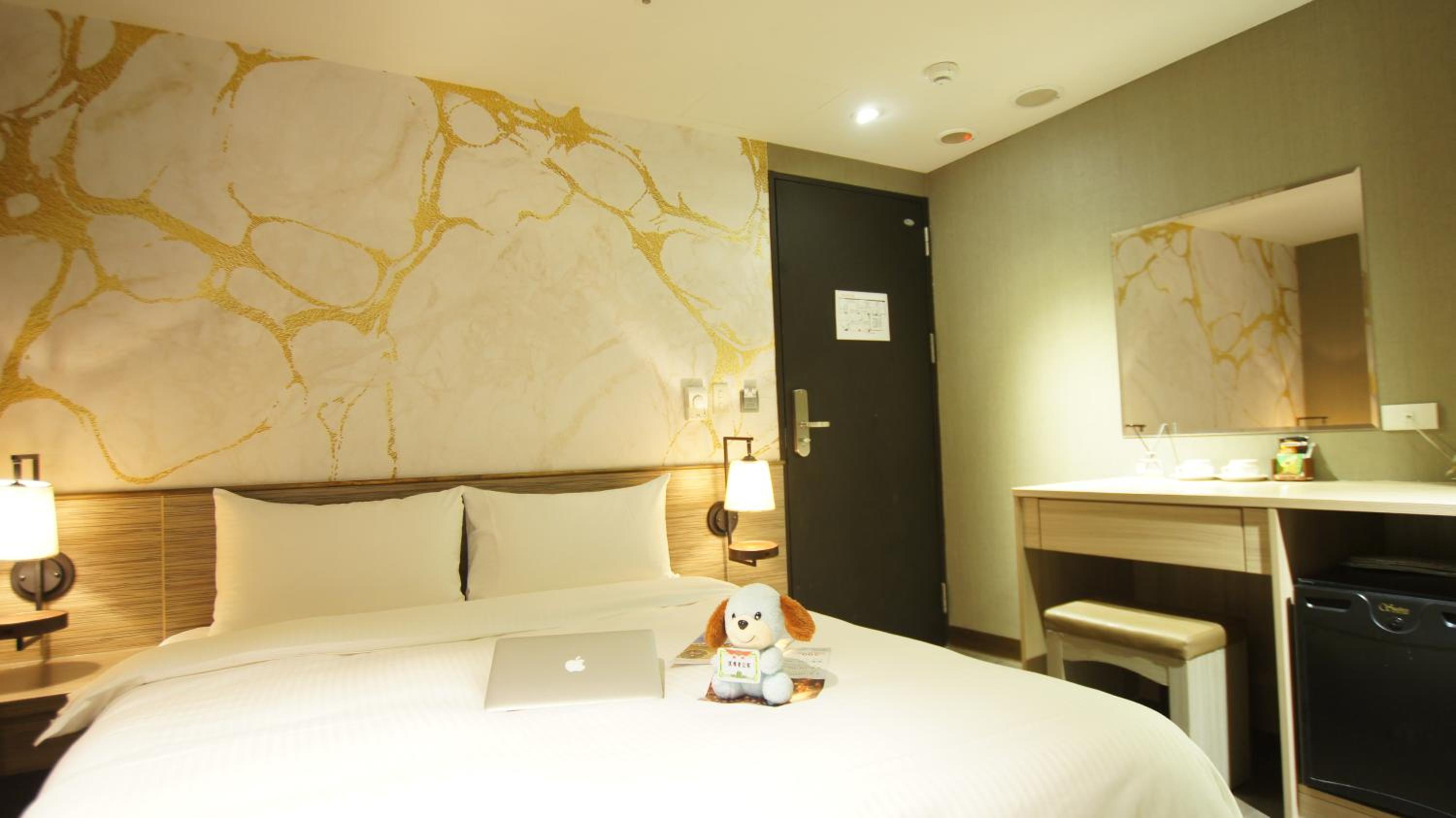 Special Offer - Double Room (Check-in after 23:00 Evening) - No Window photo 2