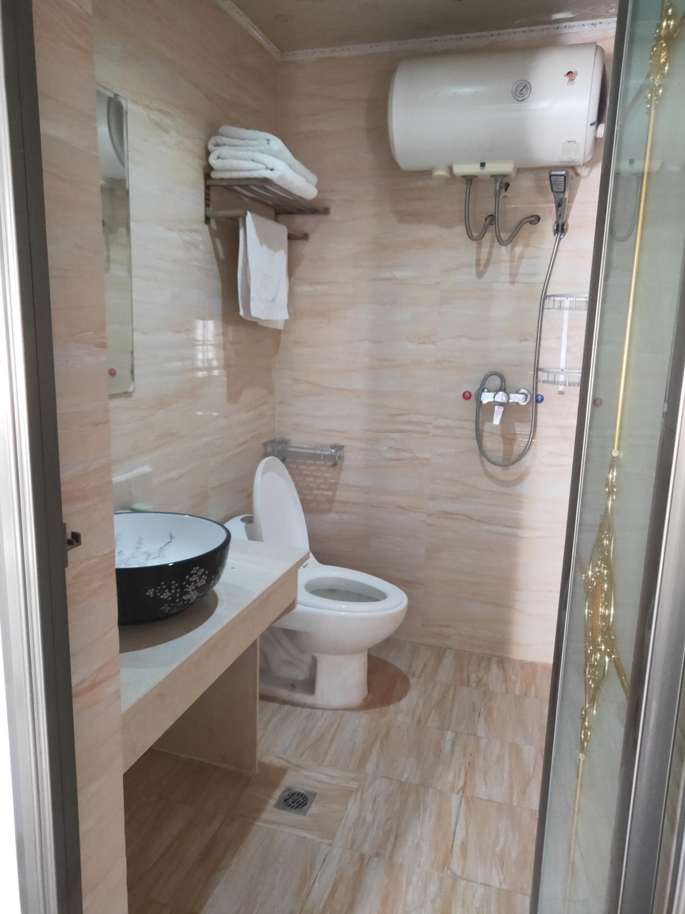 Deluxe Room (2 Adults + 1 Child) photo 2