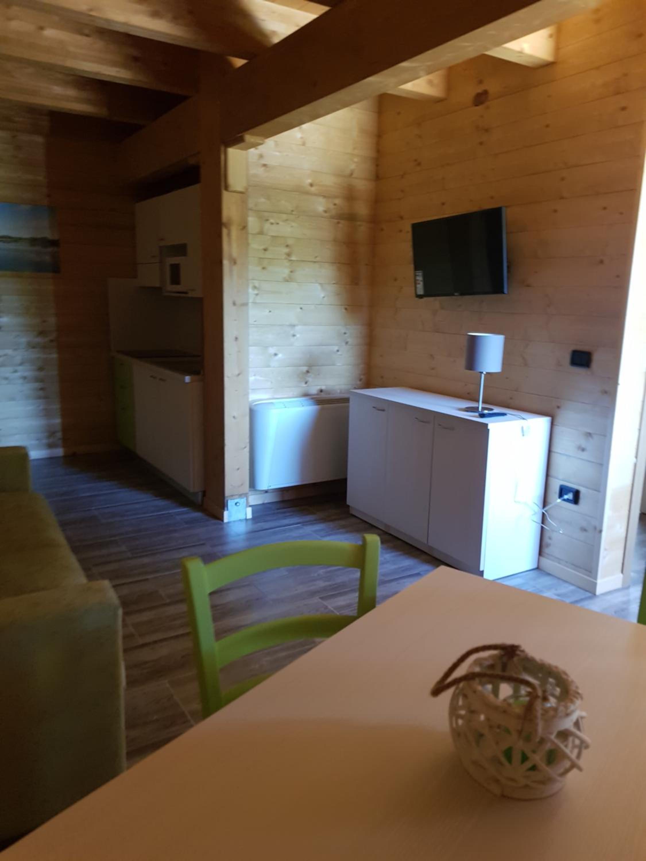 Apartment with Lake View - Photo 1
