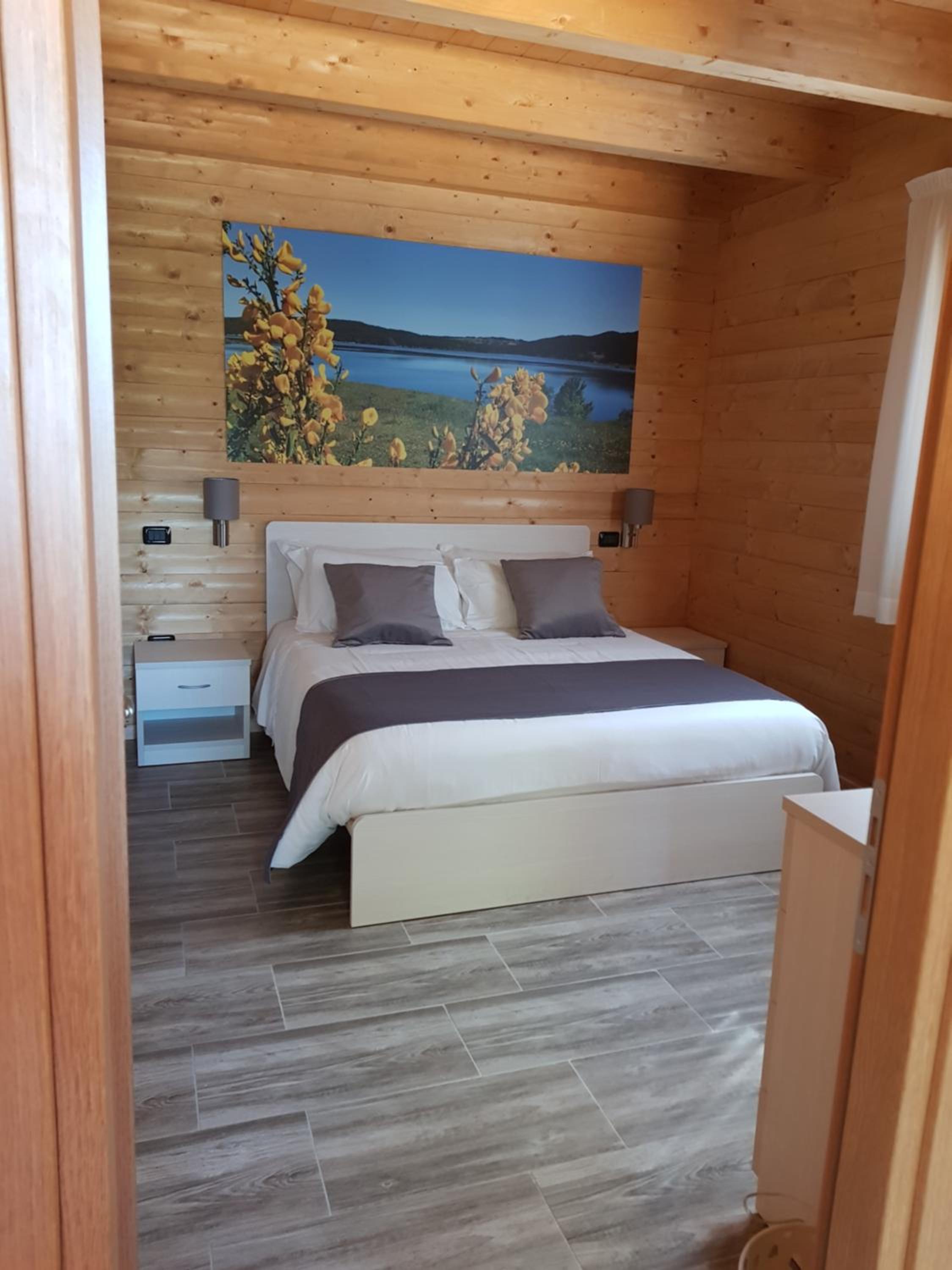 Apartment with Lake View - Photo 4