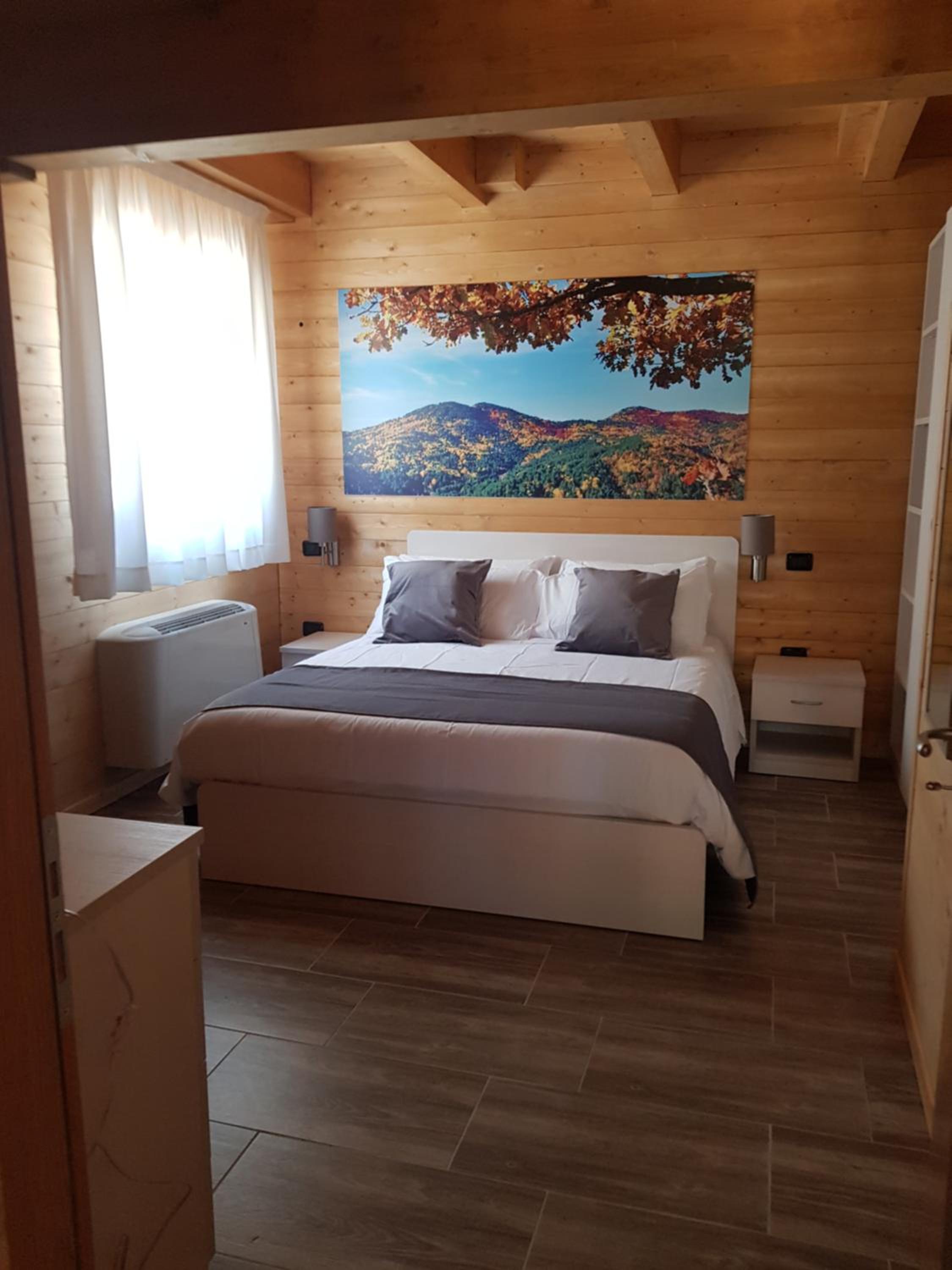 Apartment with Mountain View - Photo 1