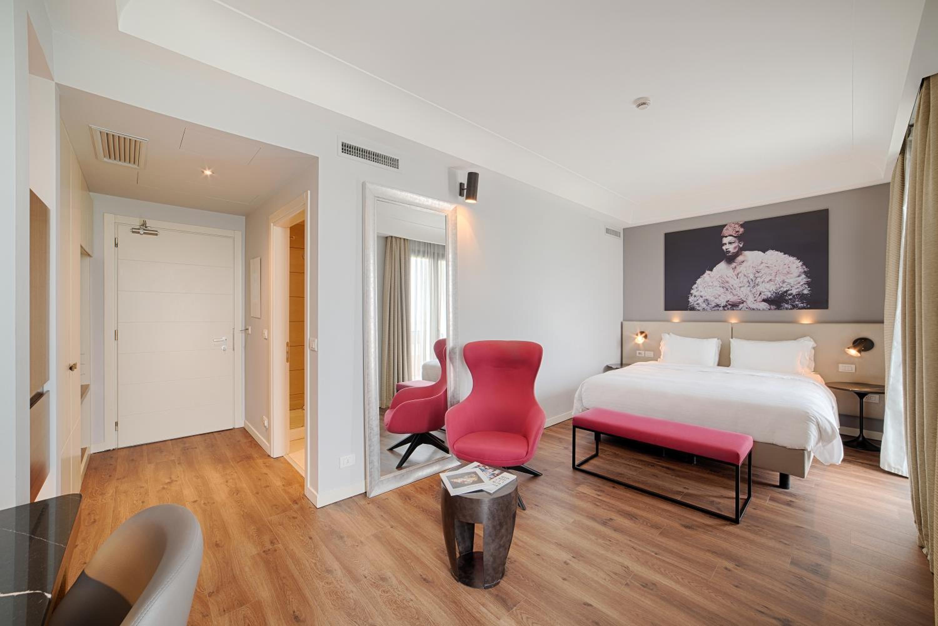 Superior Room - High Floor - Photo 9