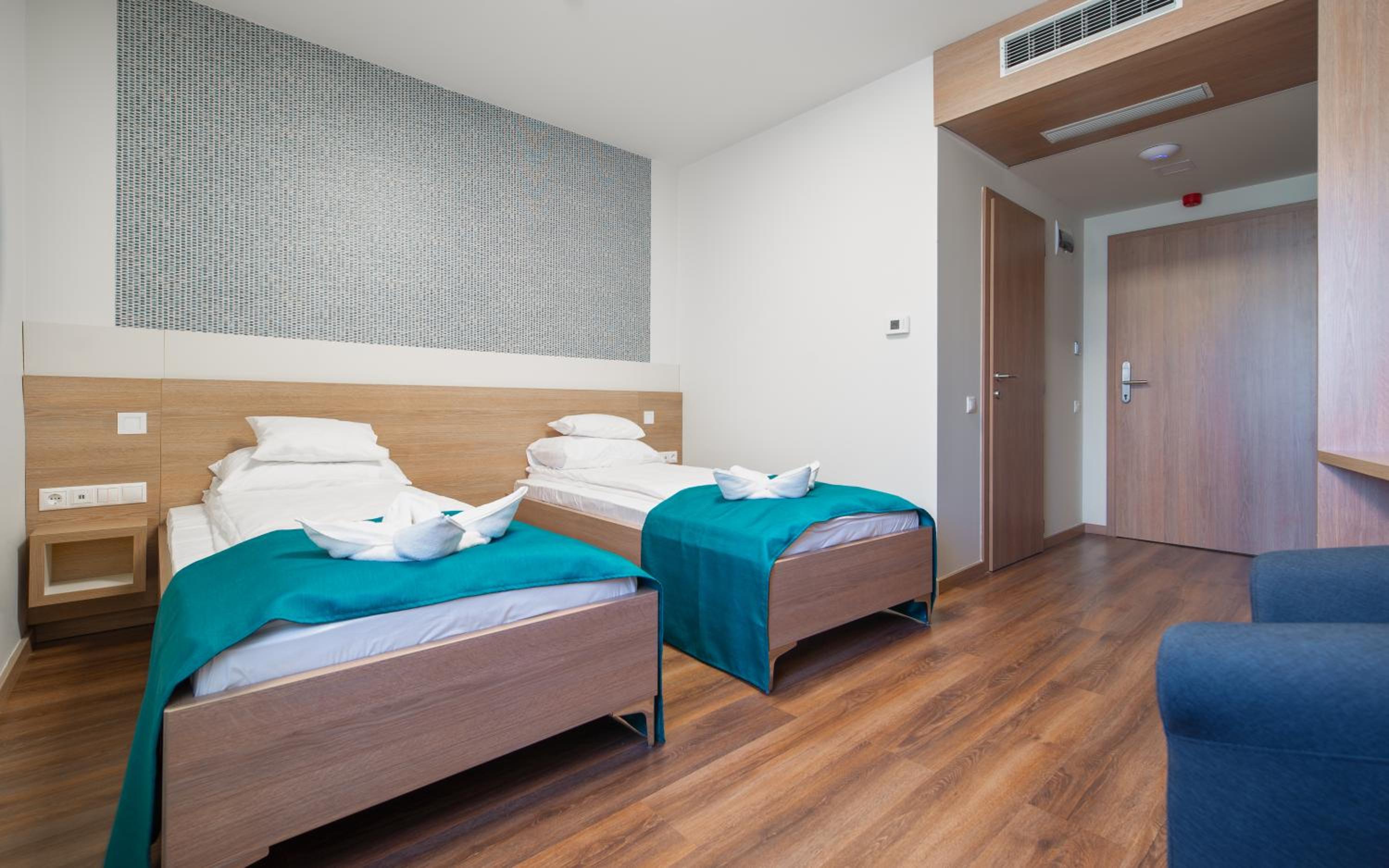 Twin Room with Balcony
