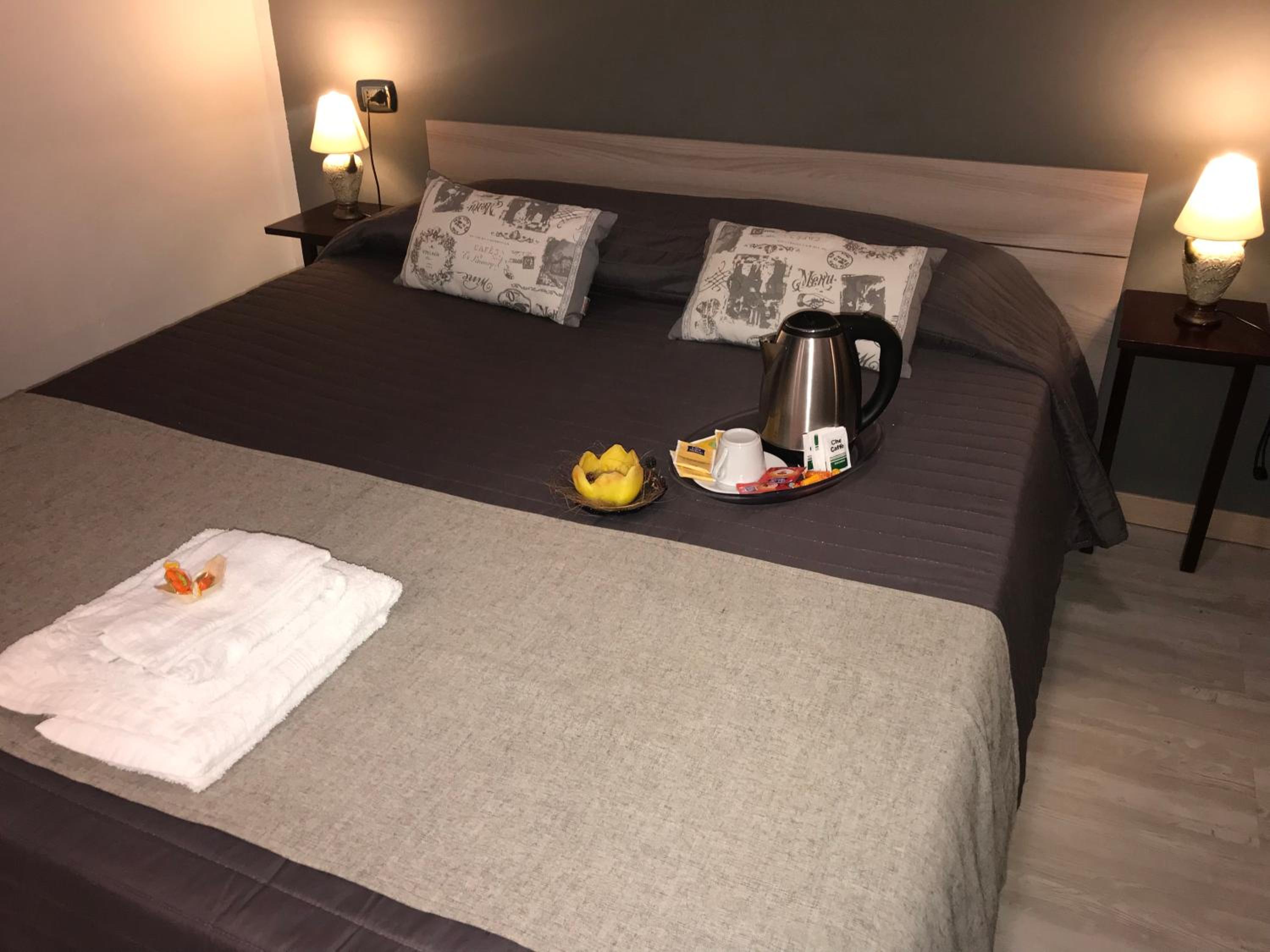 Deluxe Room - Photo 3