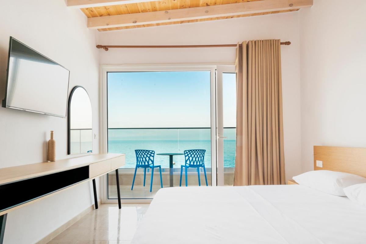 Deluxe Double Room with Sea View