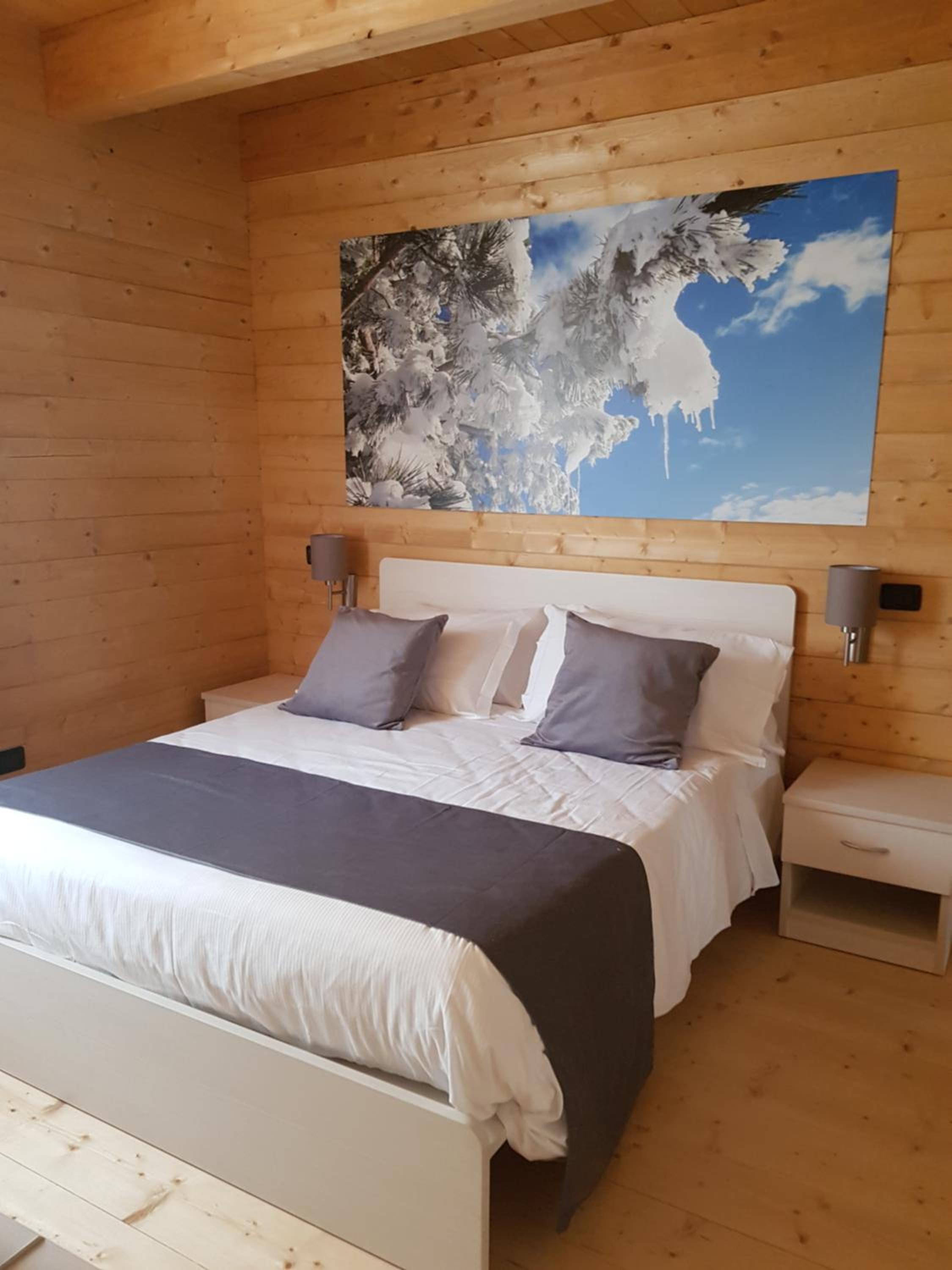 Quadruple Room with Lake View - Photo 1