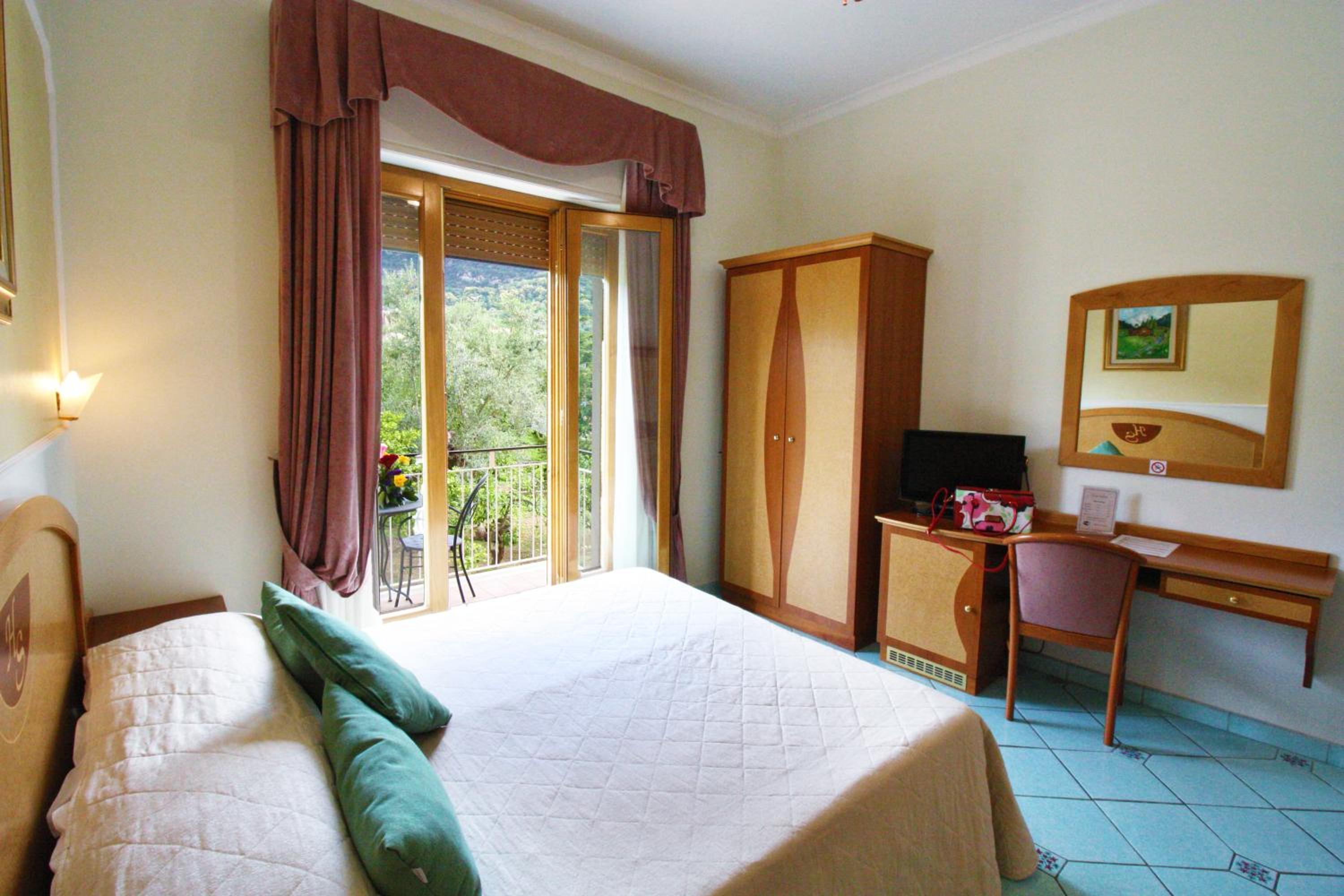 Double or Twin Room with Balcony