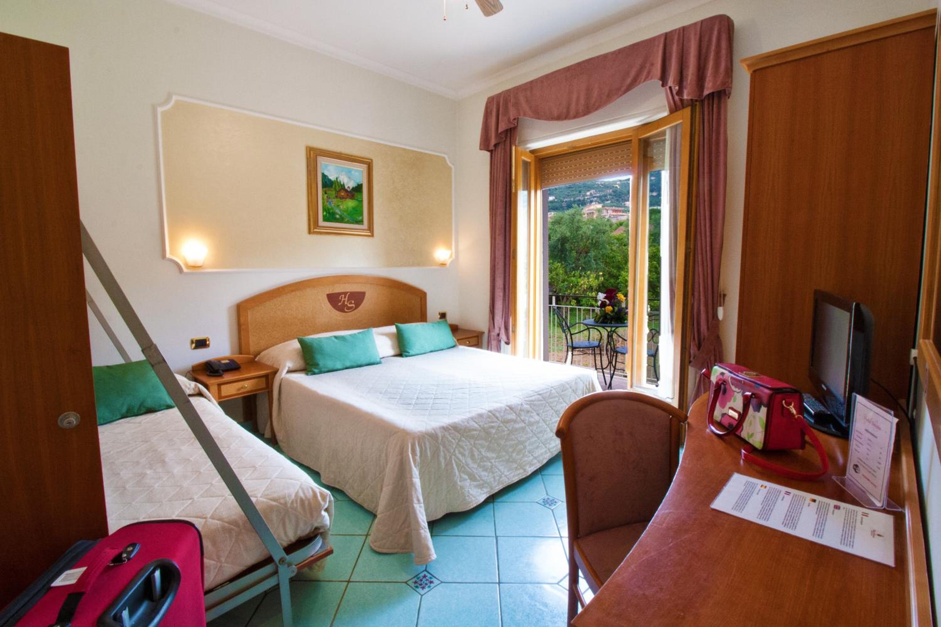 Classic Triple Room