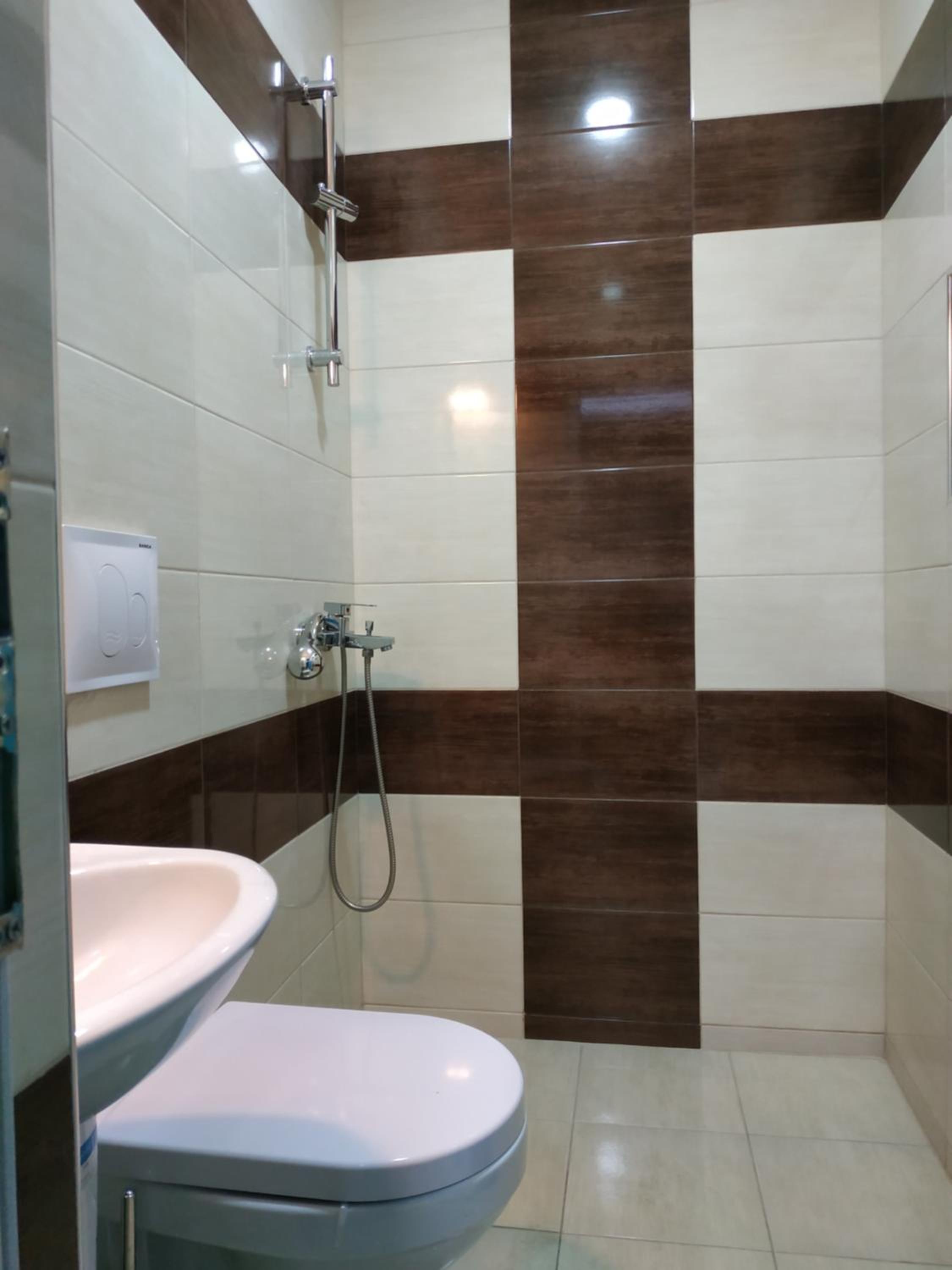 Twin Room with Private Bathroom