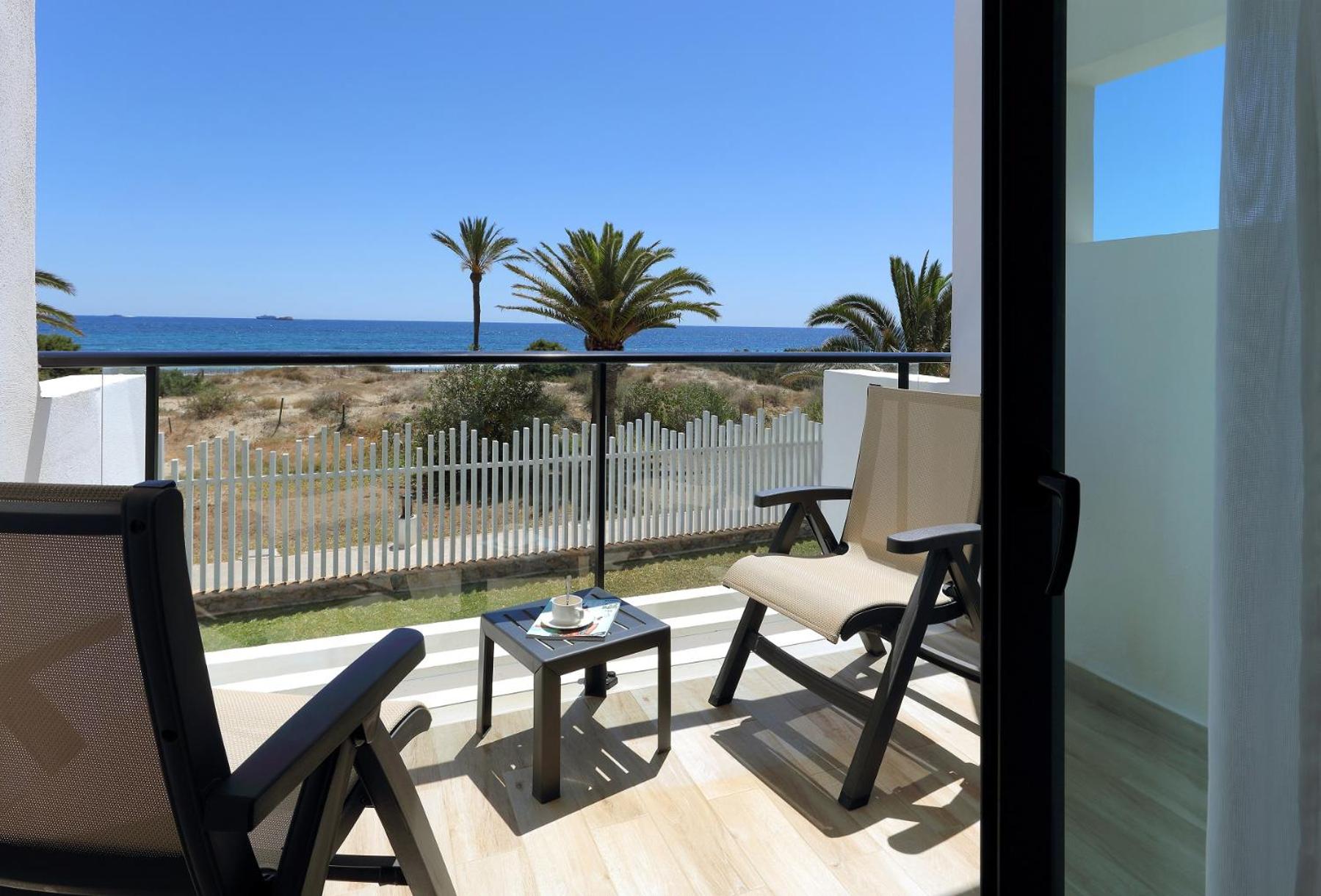 Deluxe Seafront View