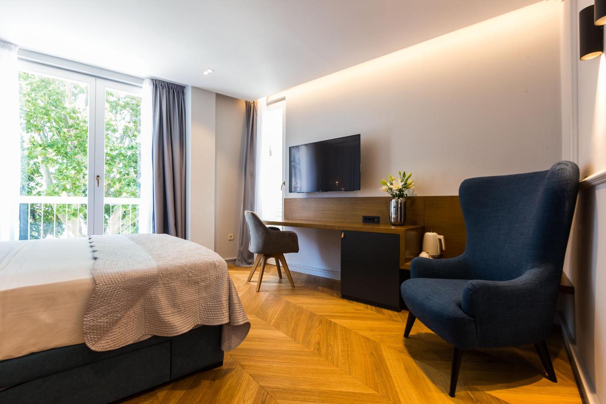 Double Room with Sea View - Photo 16