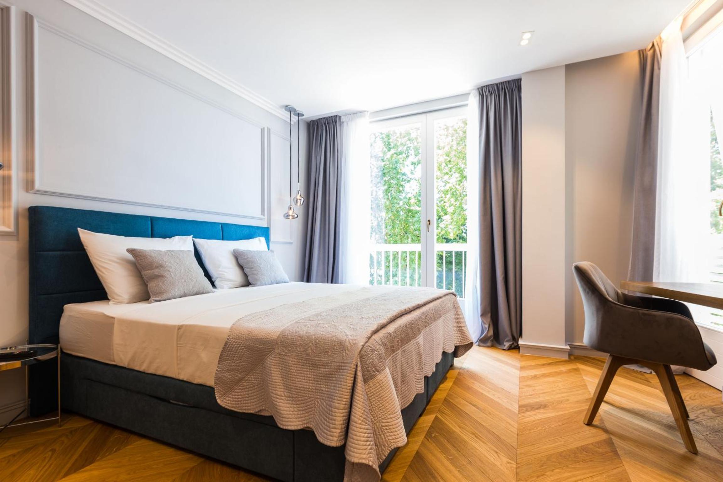 Double Room with Sea View - Photo 15