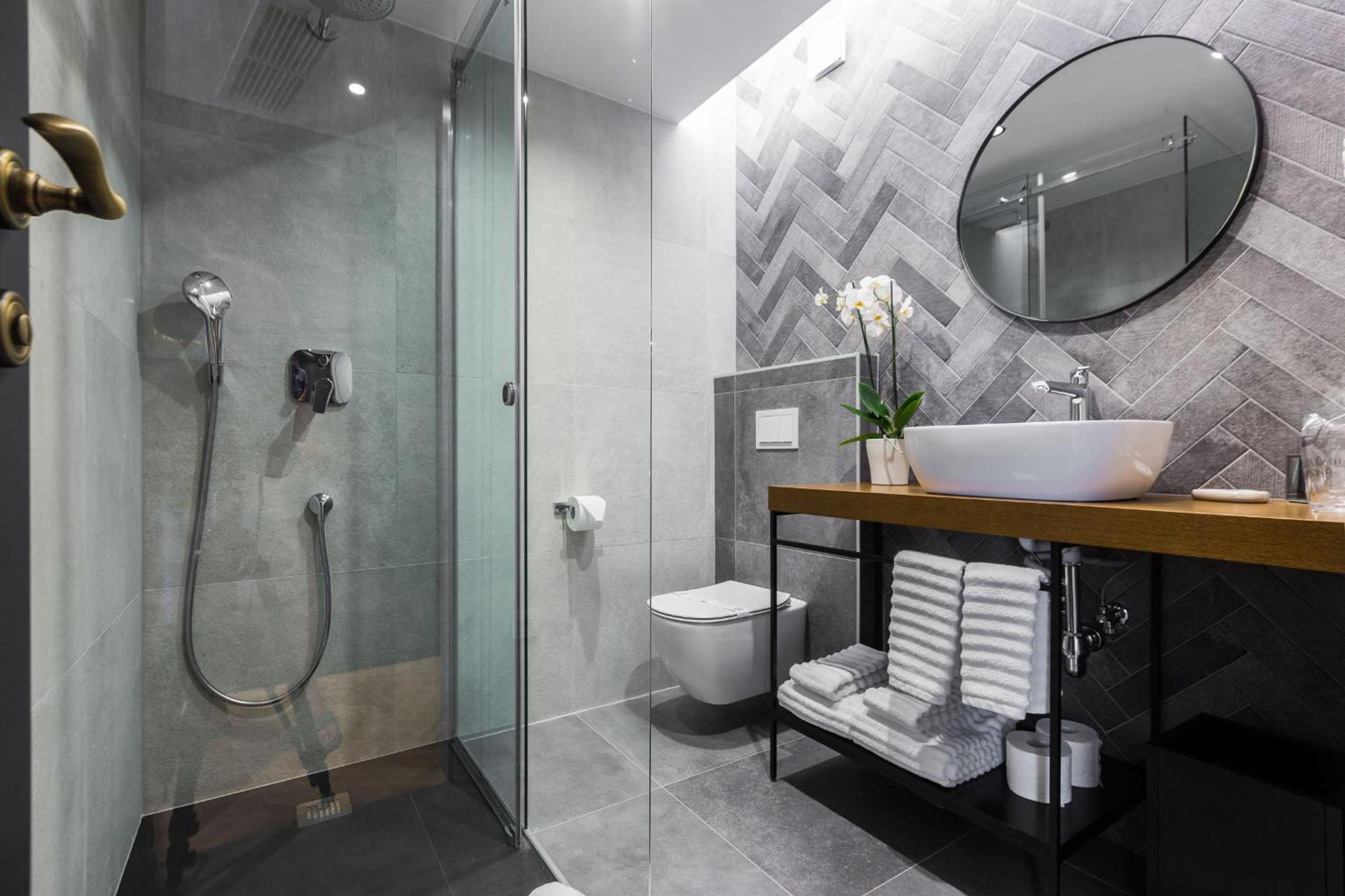 Double Room with Sea View - Photo 11