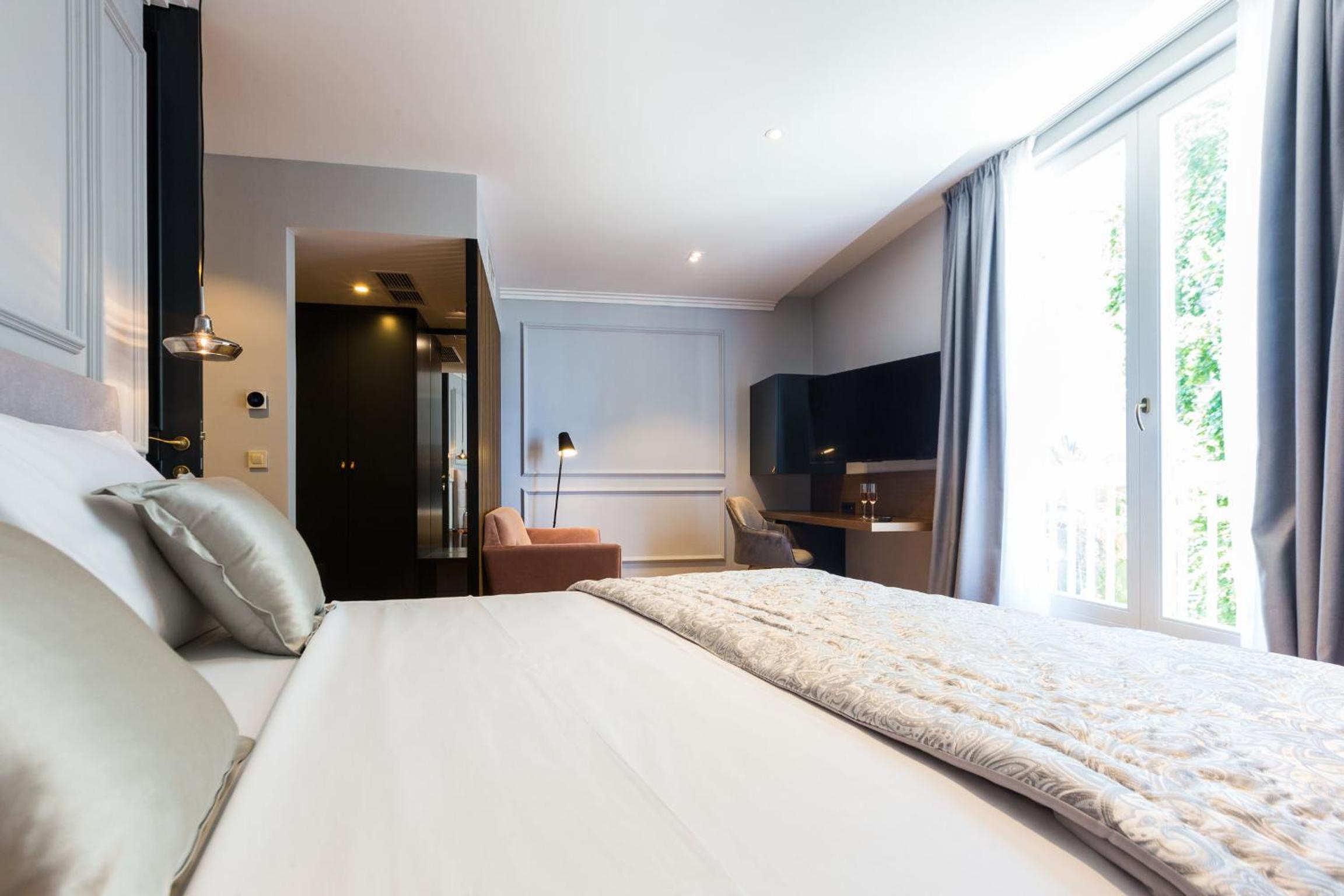 Double Room with Sea View - Photo 6