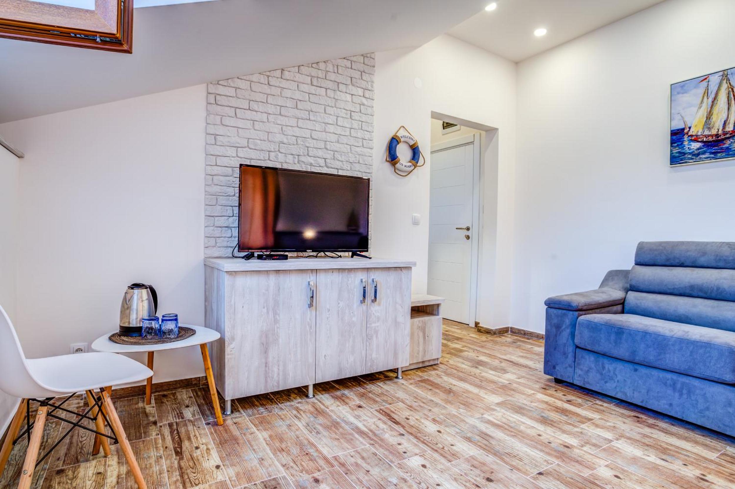 Superior Suite - Photo 5