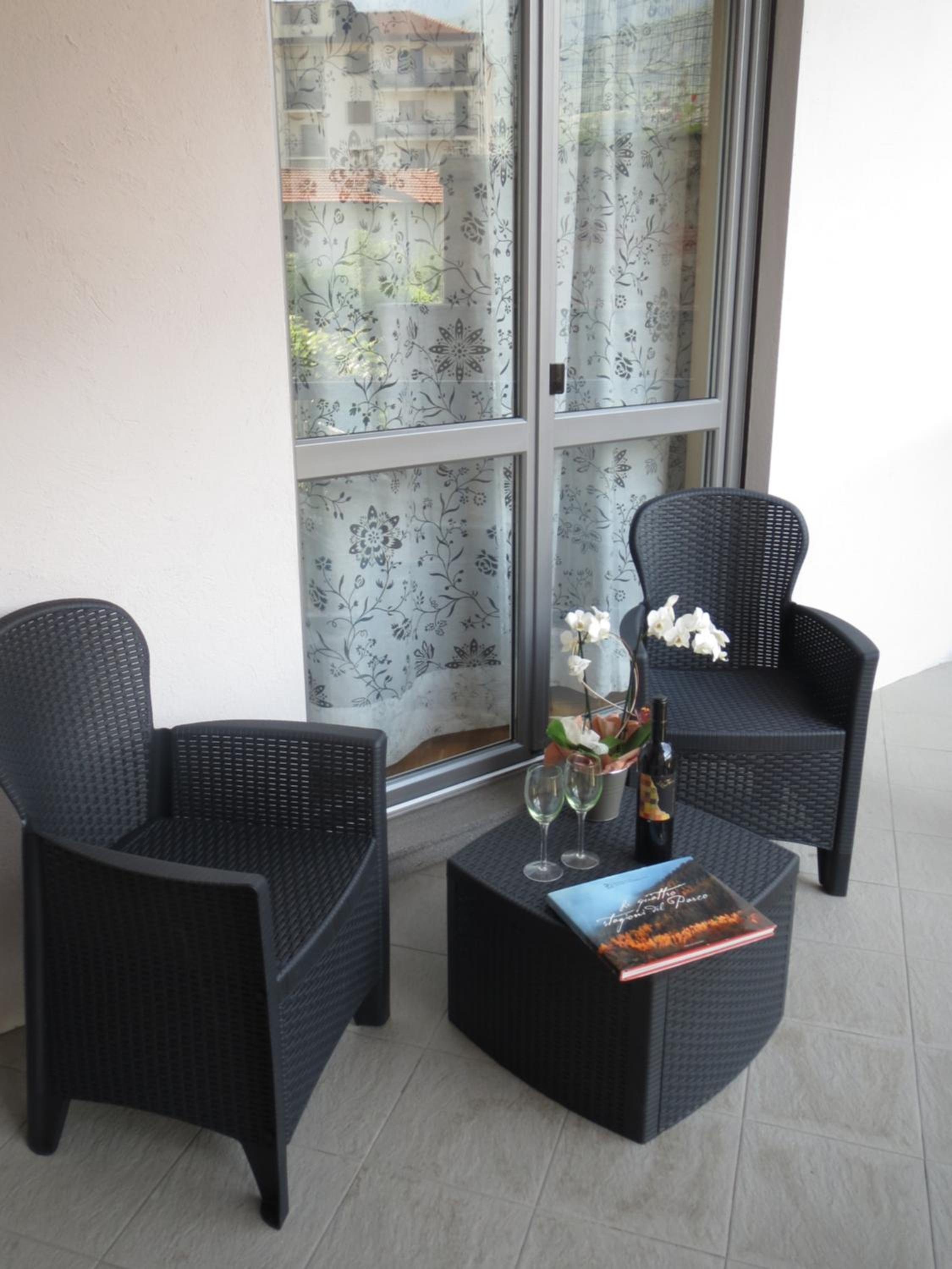 Apartment with Terrace photo 2