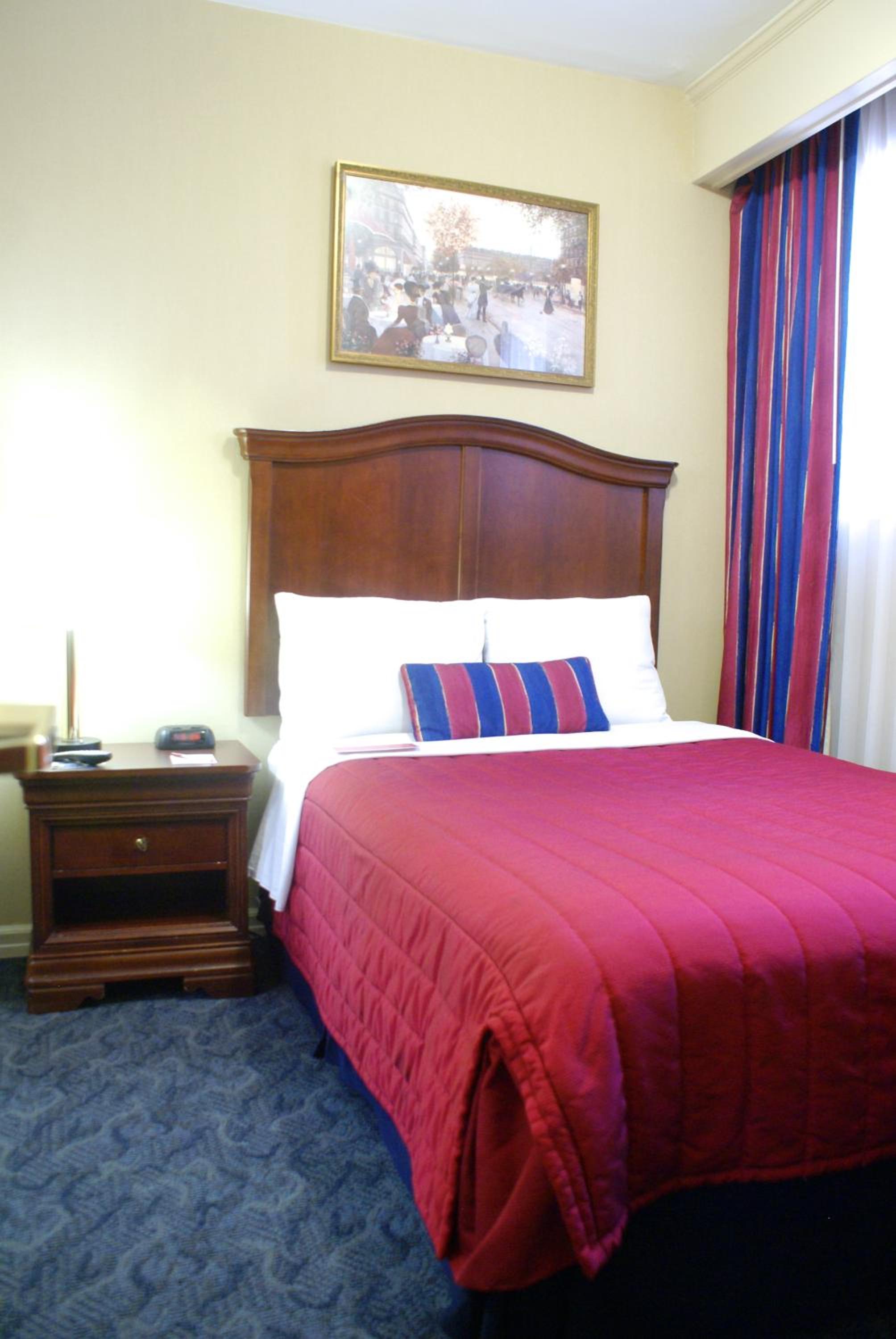 Business Queen Room - Non-Smoking - Photo 1