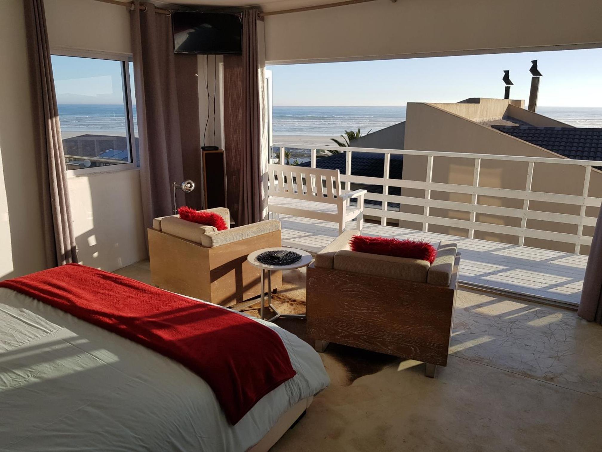 Apartment - Split Level with Ocean View - Photo 1