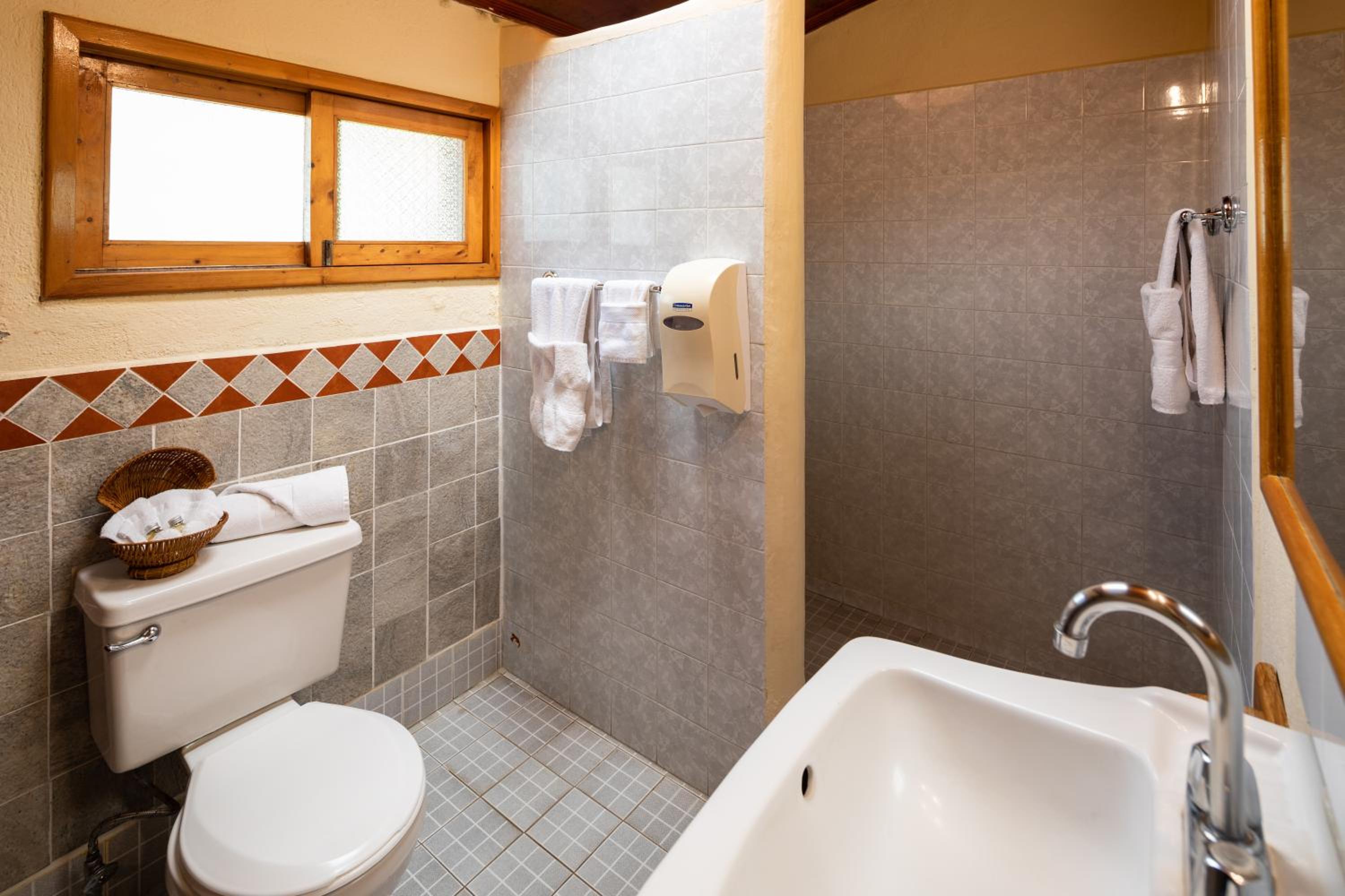 Double Room - Photo 3