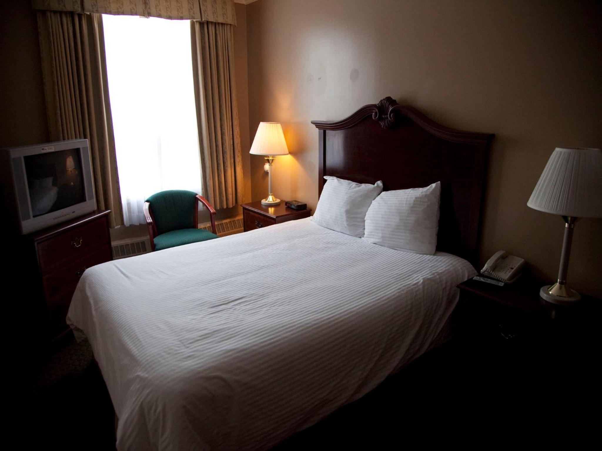 Queen Room - Photo 1