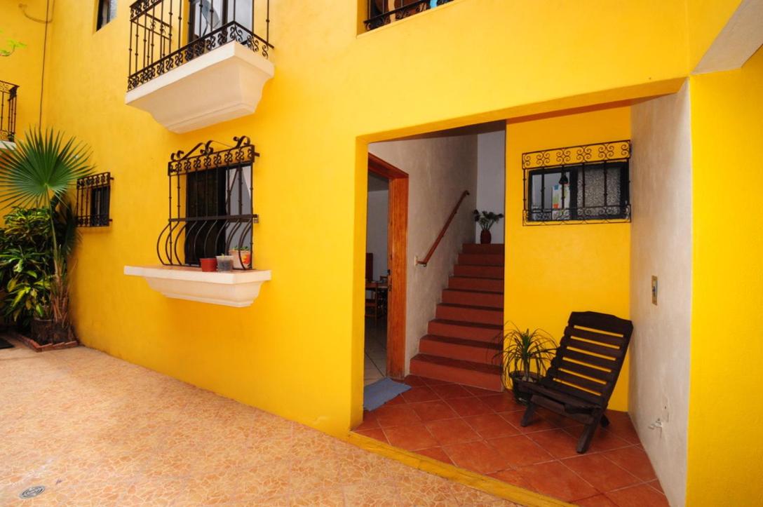 Double Room with Private Bathroom - Photo 2