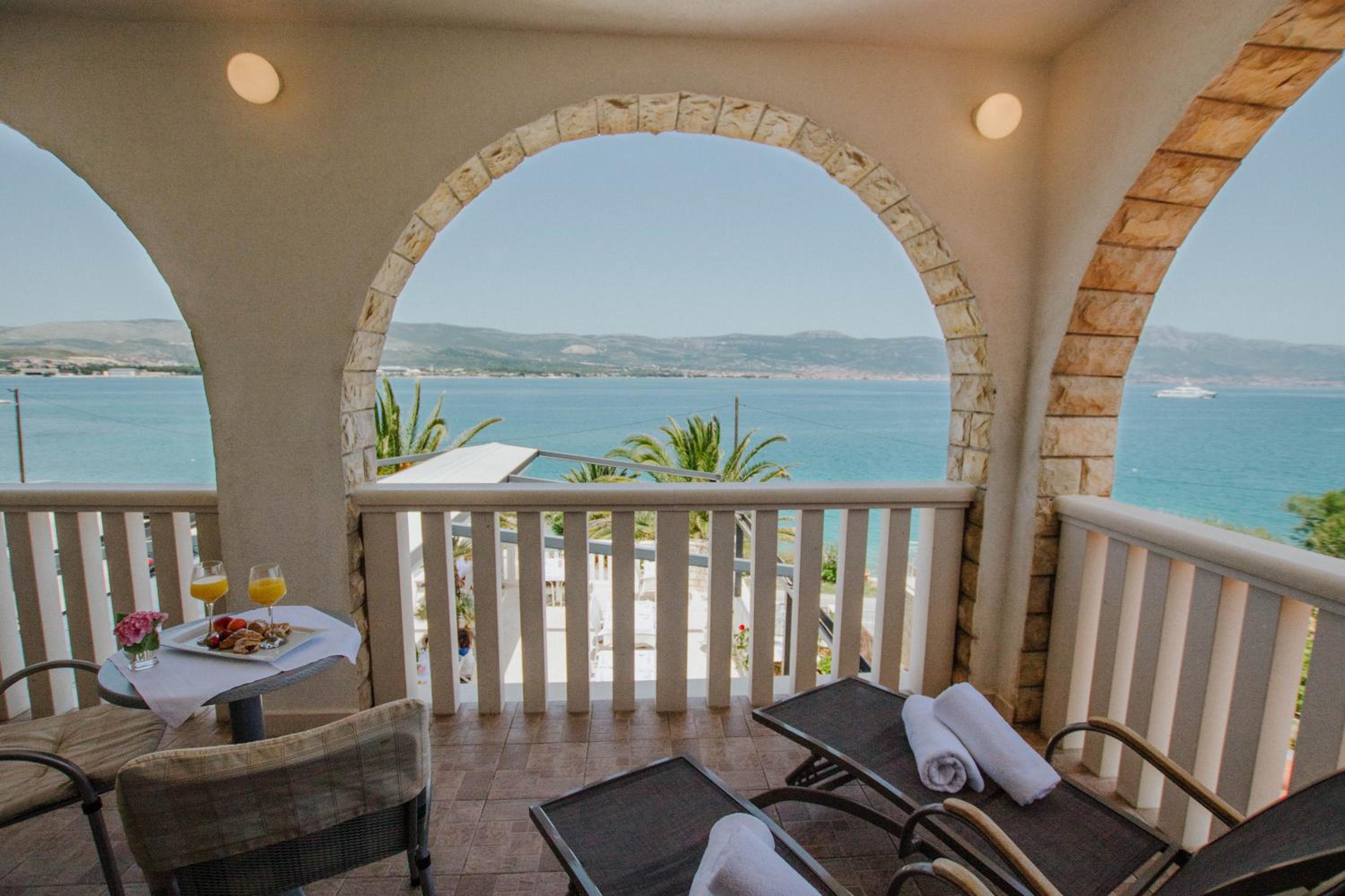 Superior Double Room with Terrace and Sea view  - Photo 11