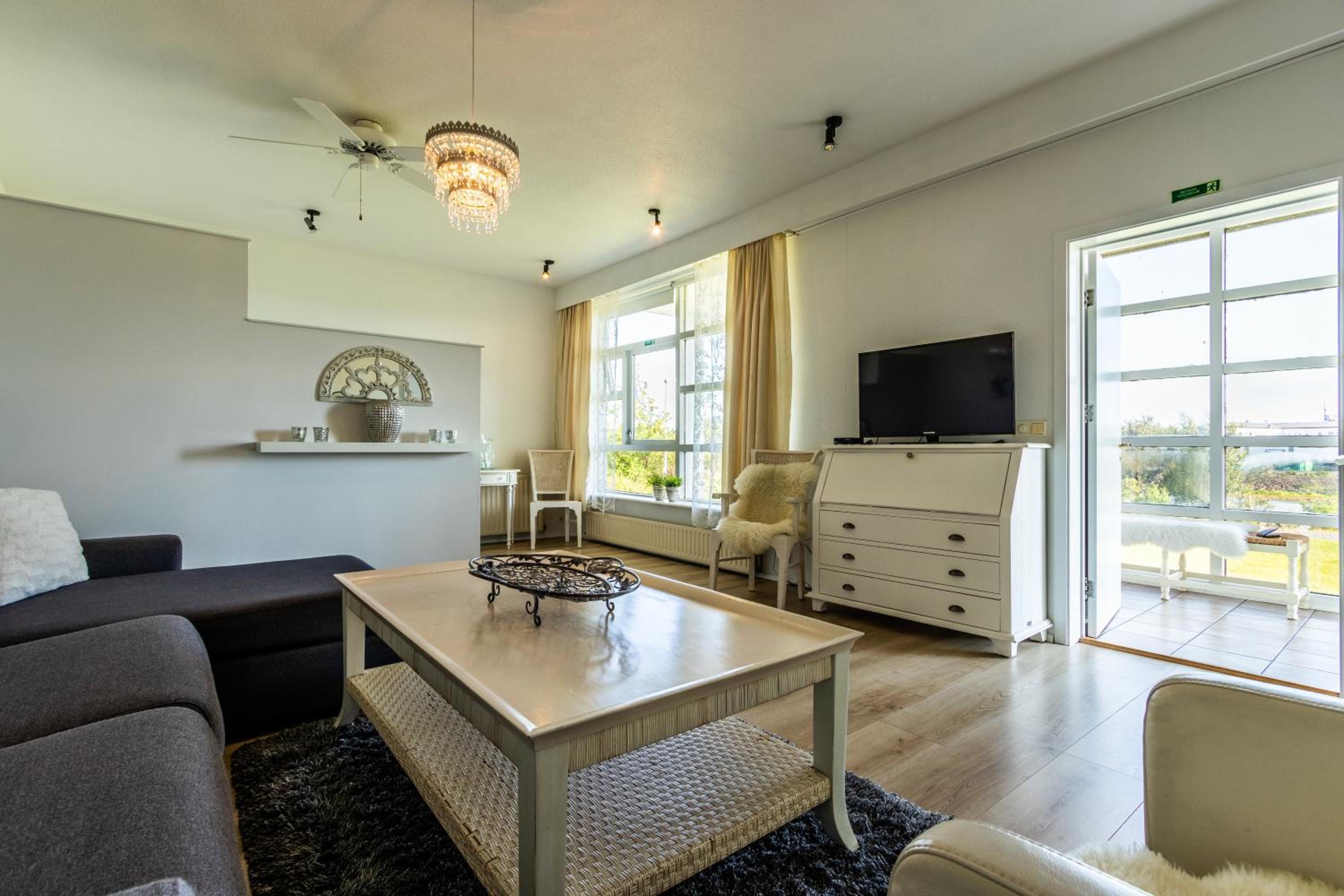 Studio Apartment