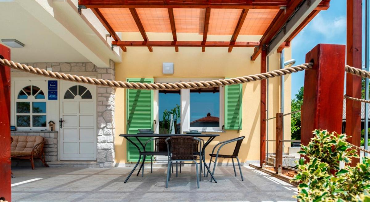 Apartment with Terrace photo 1
