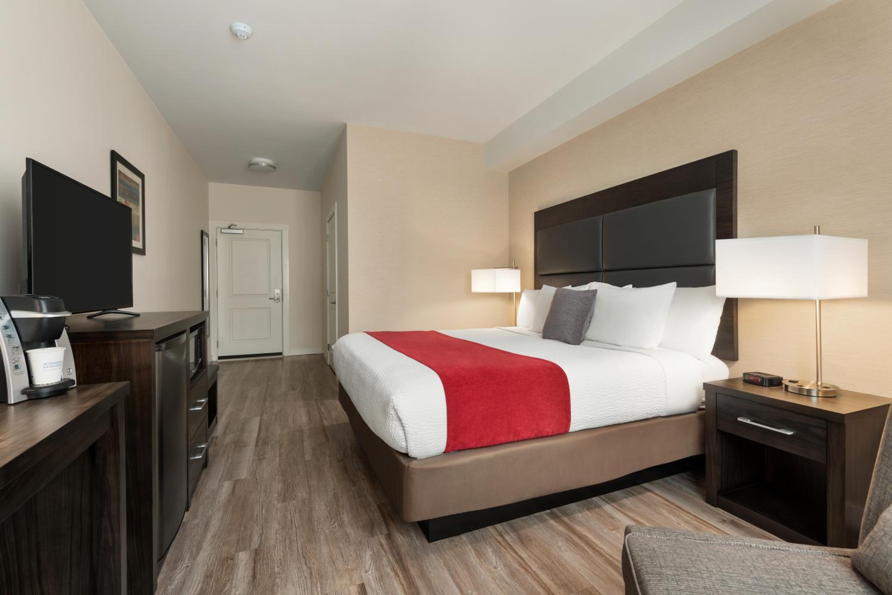 King Room - Mobility Access/Non-Smoking