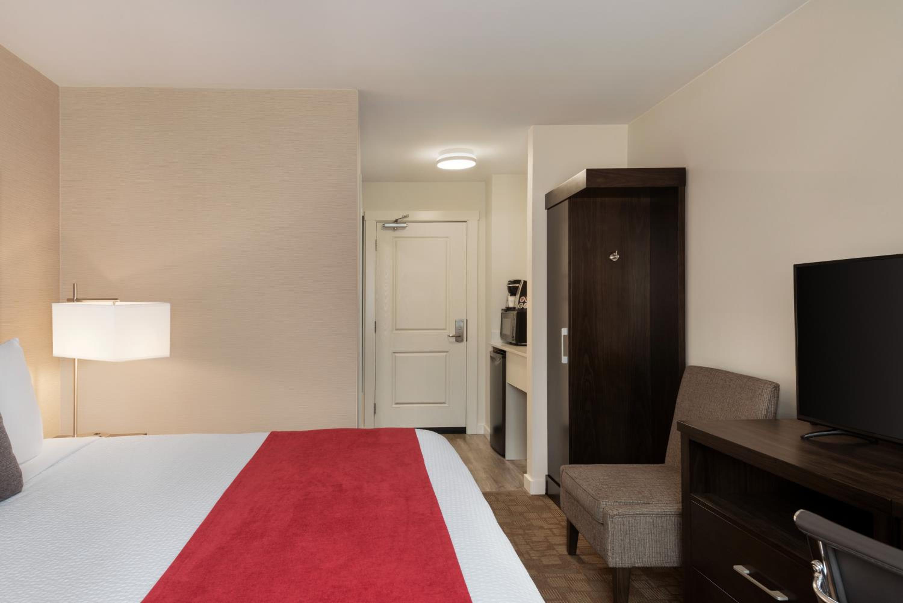 King Room - Non-Smoking