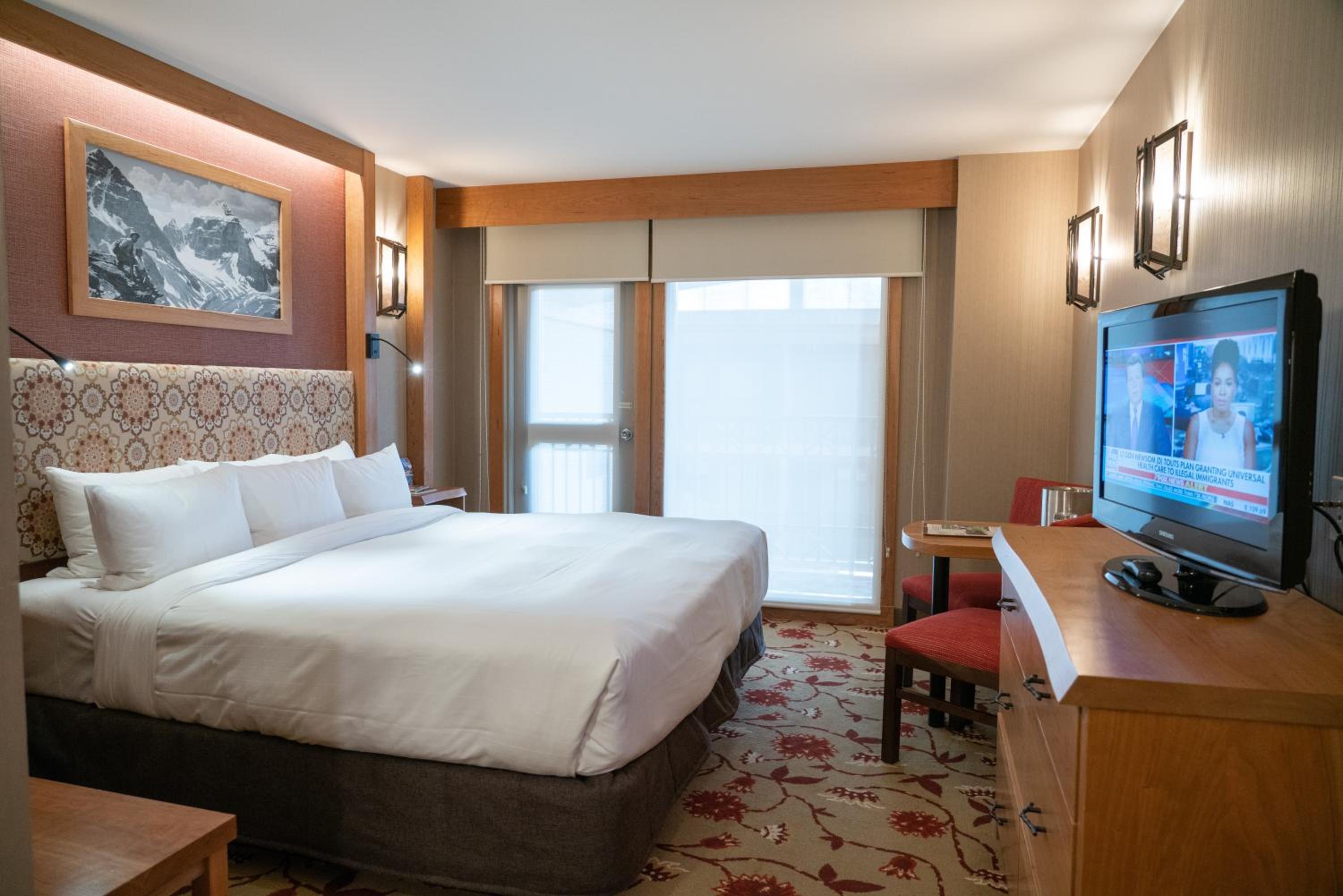 Standard King Room - Photo 1