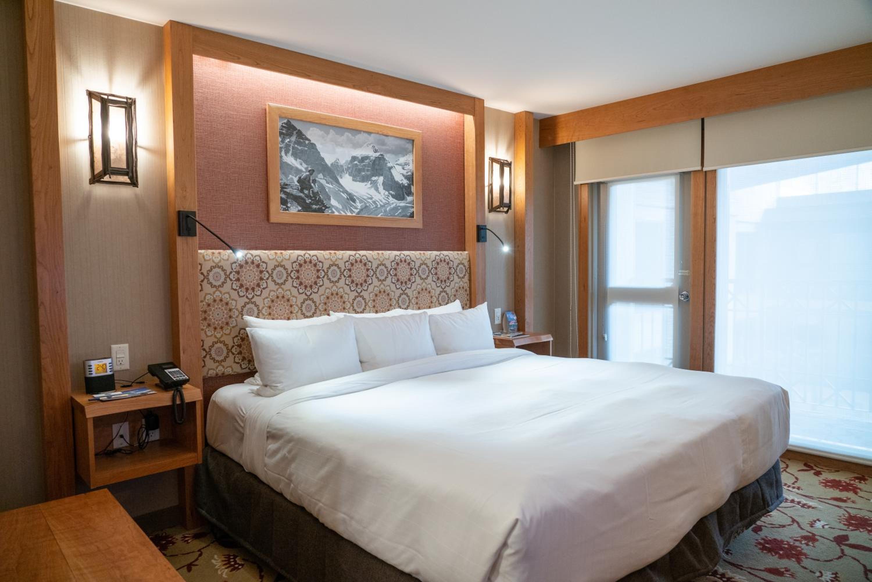 Standard King Room - Photo 5